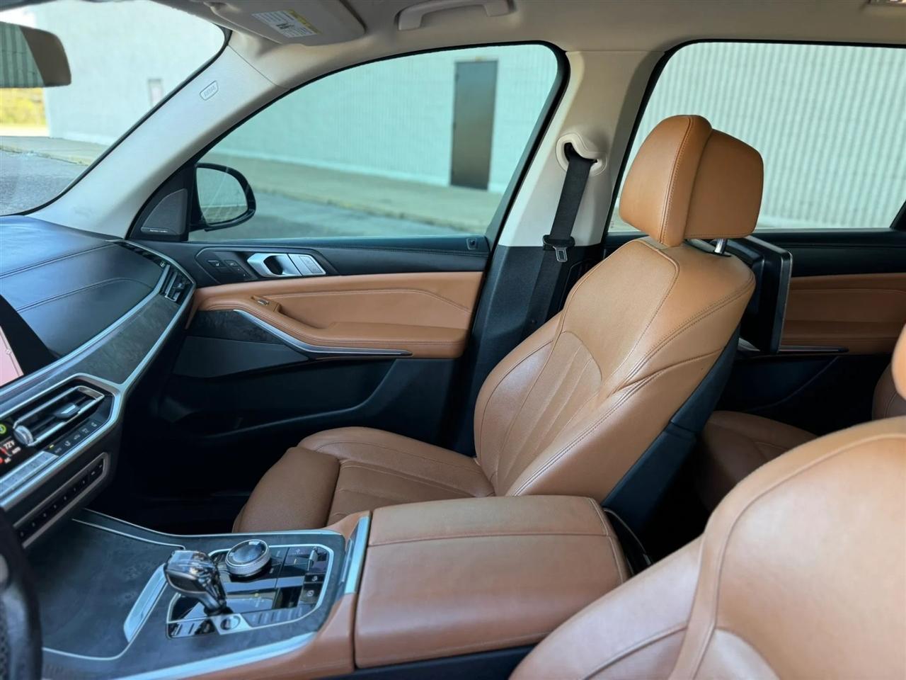 BMW X7 xDrive50i Sports Activity Vehicle 2019