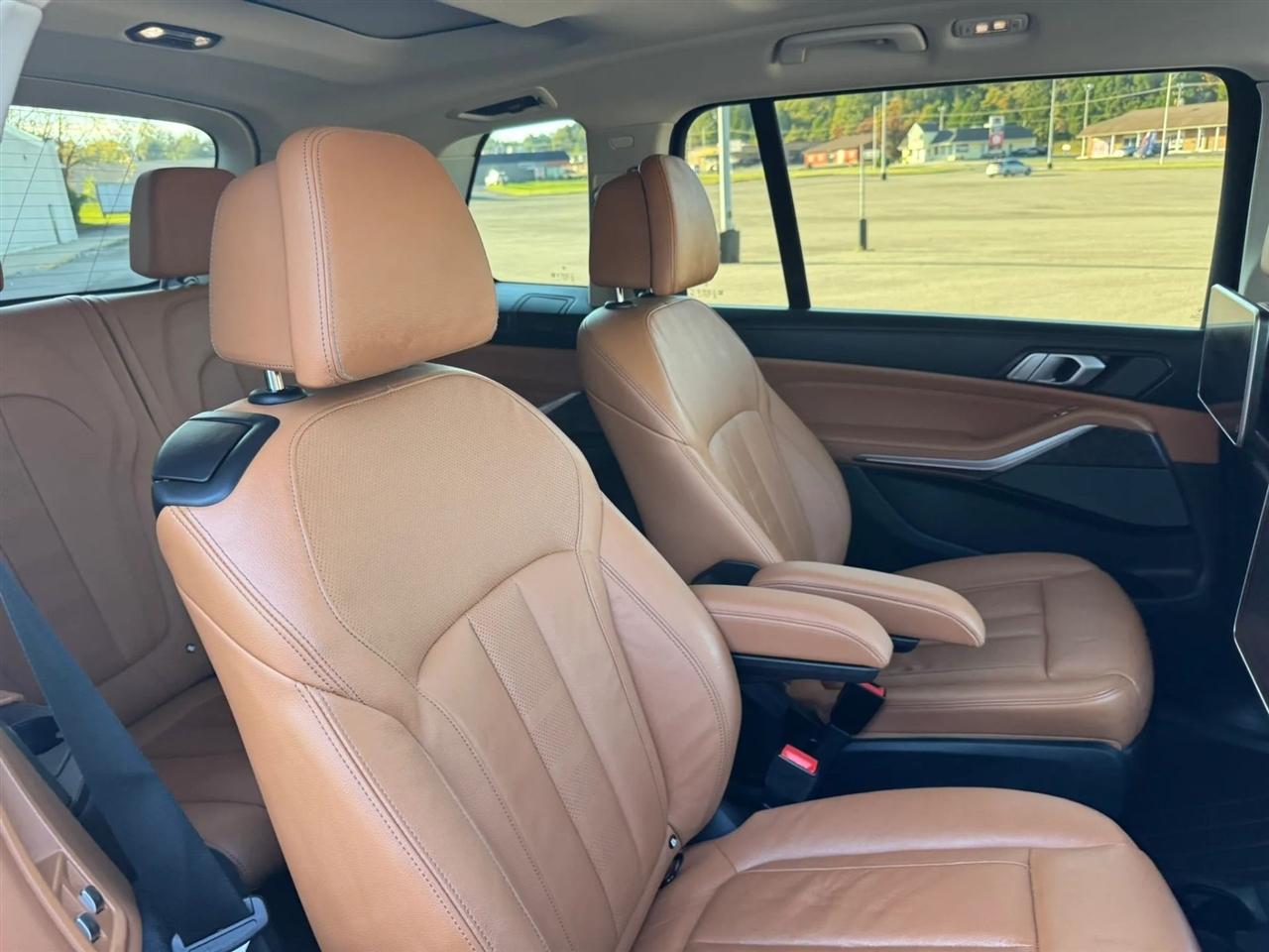BMW X7 xDrive50i Sports Activity Vehicle 2019