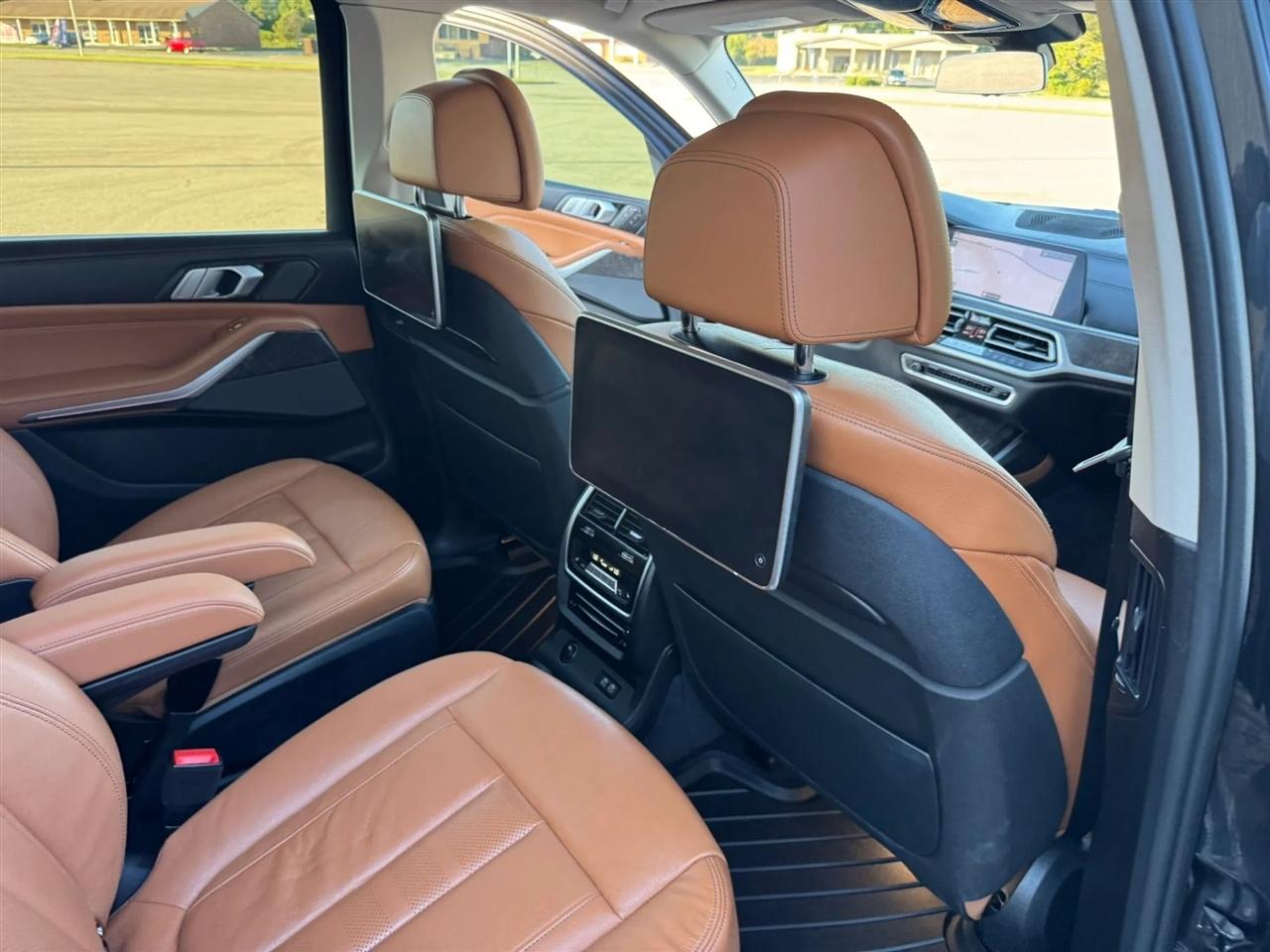 BMW X7 xDrive50i Sports Activity Vehicle 2019