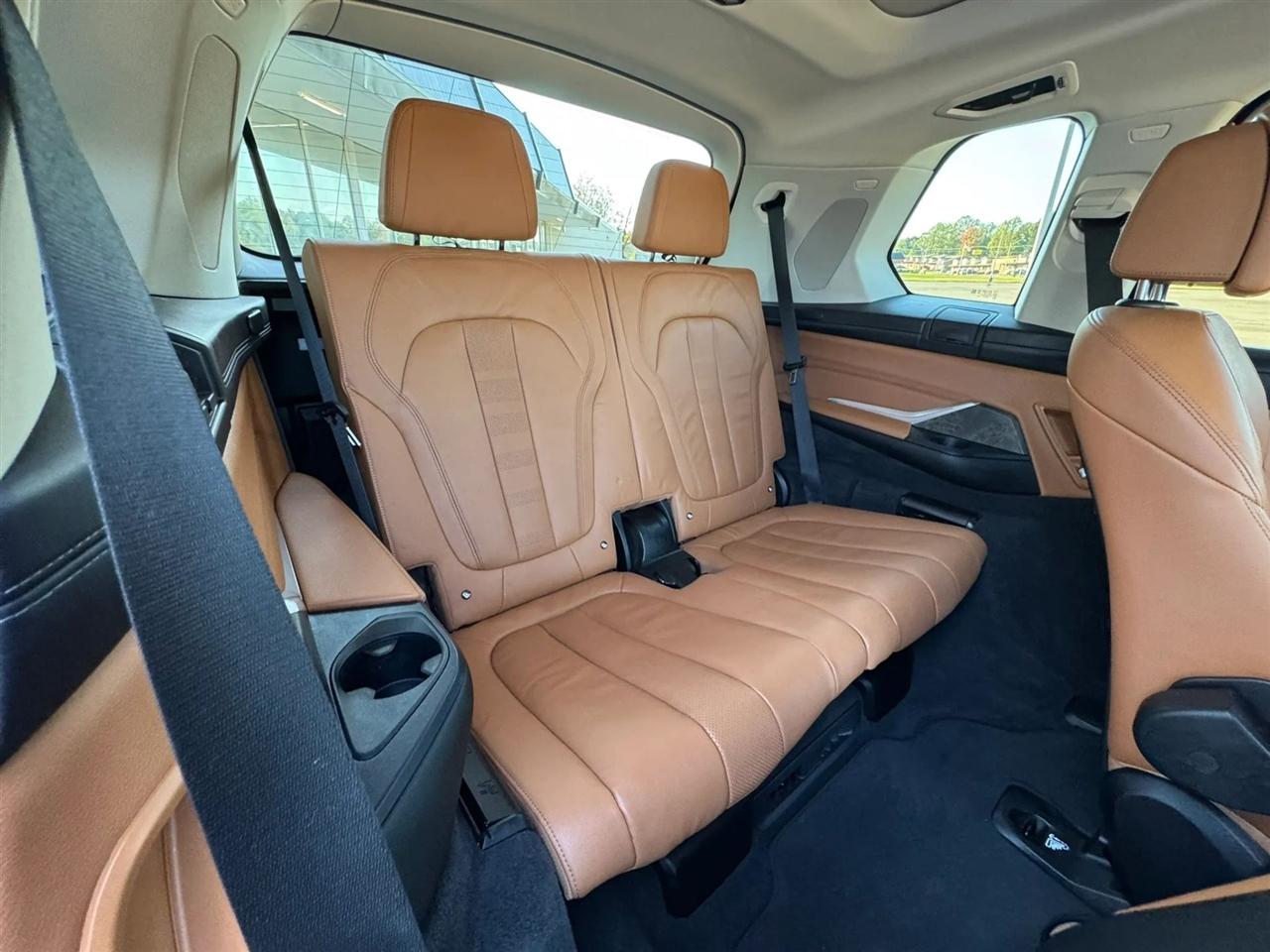 BMW X7 xDrive50i Sports Activity Vehicle 2019