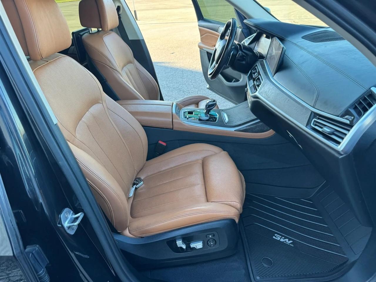 BMW X7 xDrive50i Sports Activity Vehicle 2019