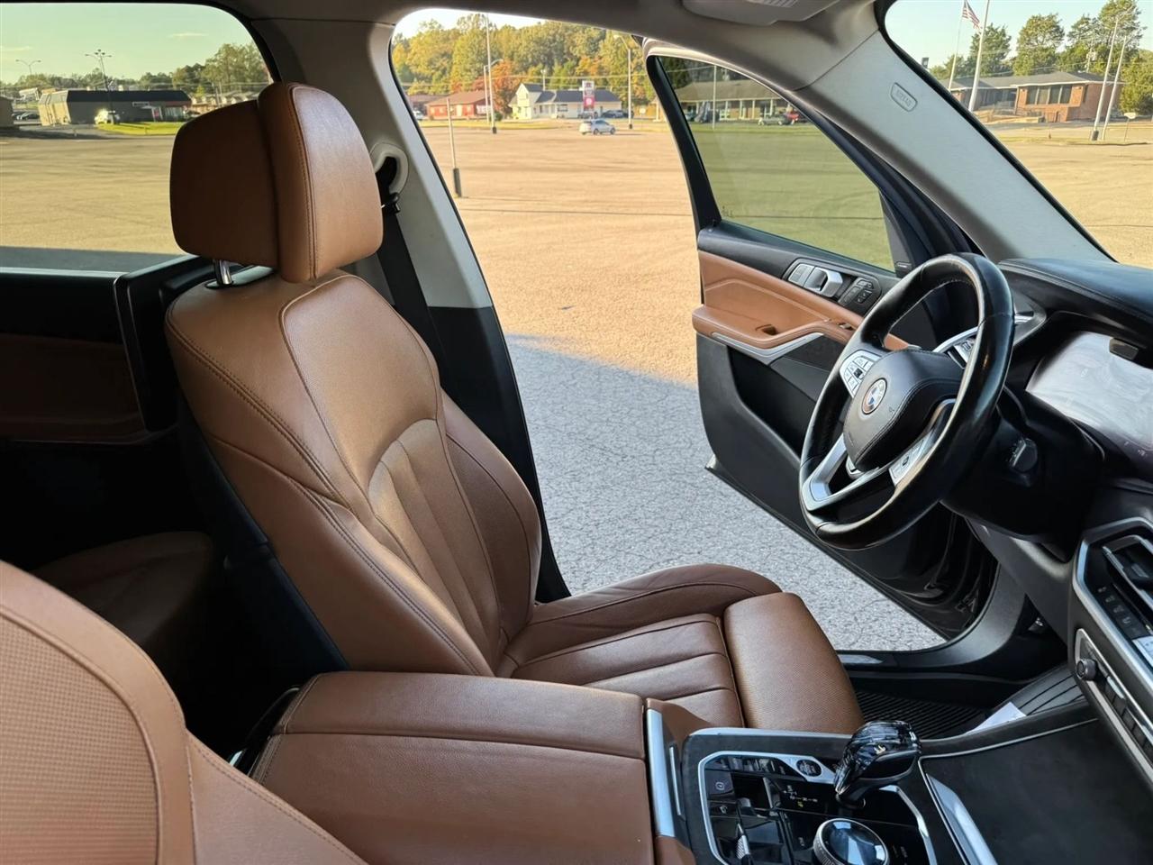 BMW X7 xDrive50i Sports Activity Vehicle 2019