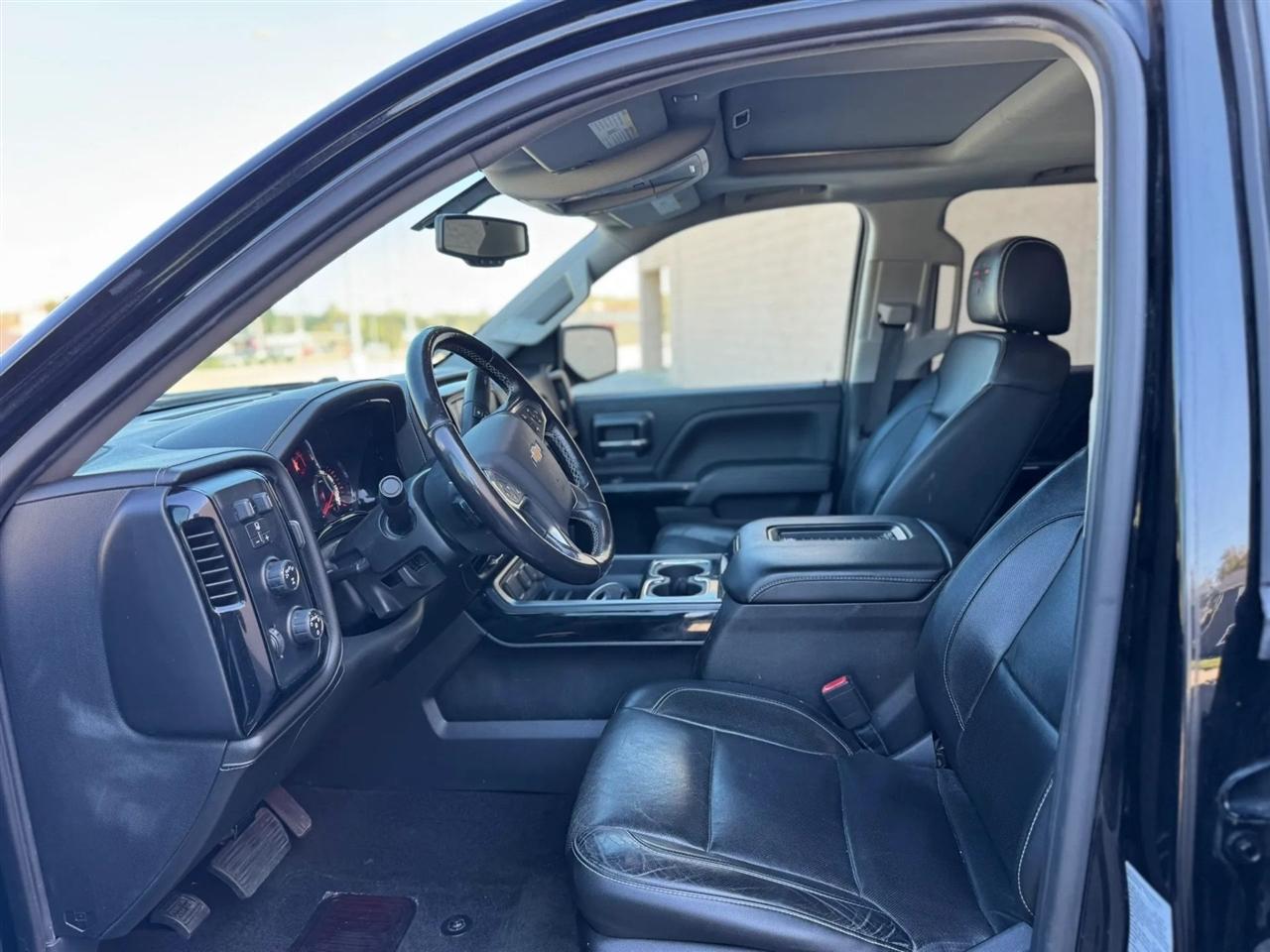 Chevrolet Silverado 1500 4WD Crew Cab 143.5" LTZ w/2LZ 2018