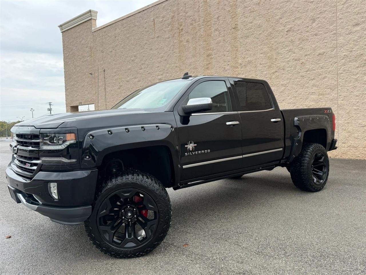 Chevrolet Silverado 1500 4WD Crew Cab 143.5" LTZ w/2LZ 2018