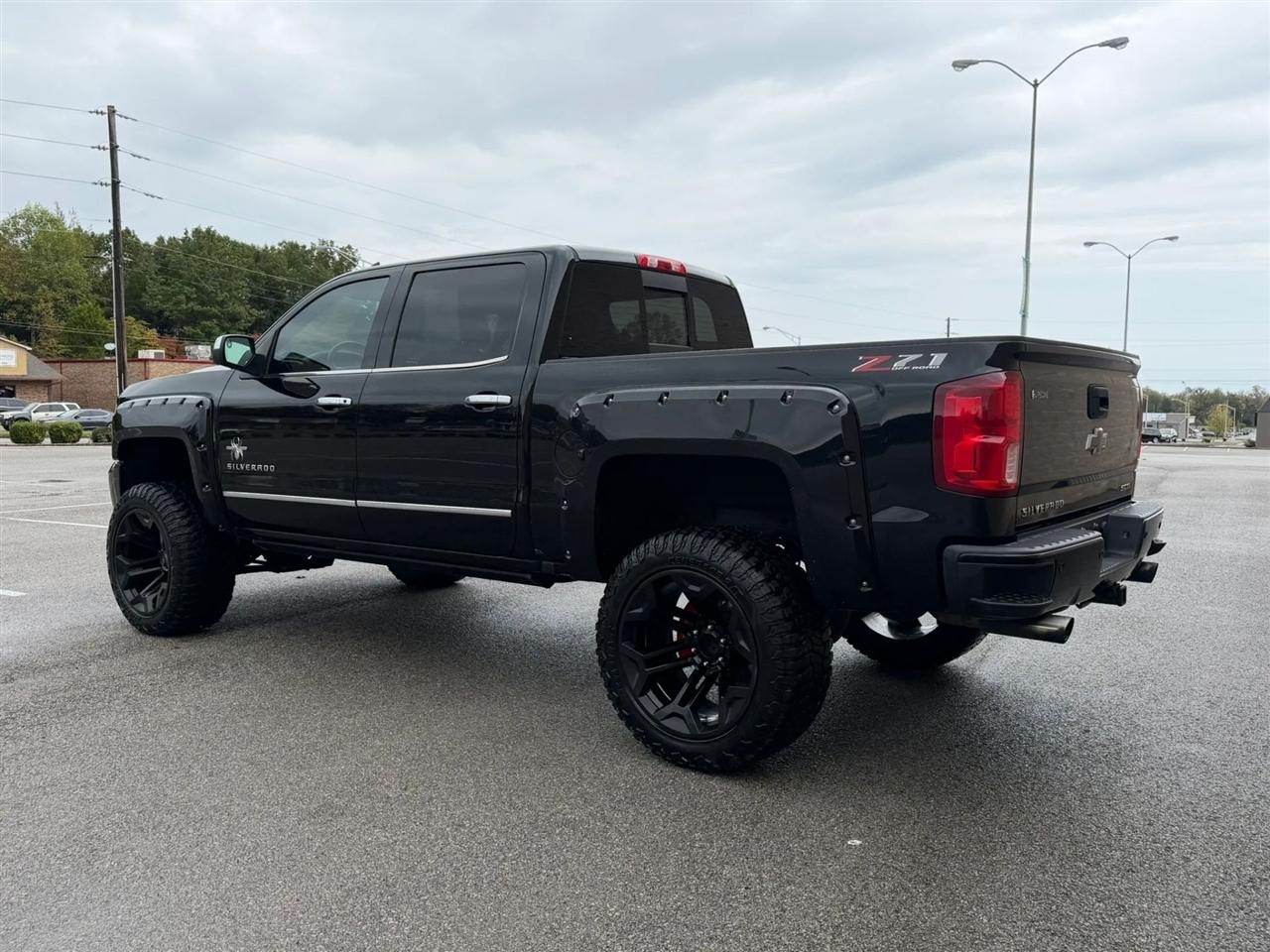 Chevrolet Silverado 1500 4WD Crew Cab 143.5" LTZ w/2LZ 2018