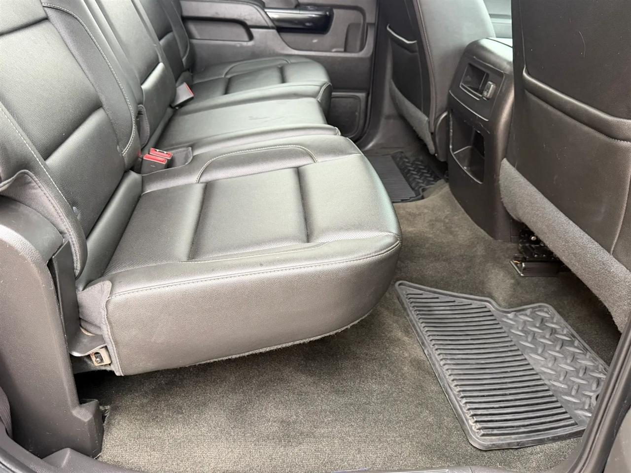 Chevrolet Silverado 1500 4WD Crew Cab 143.5" LTZ w/2LZ 2018