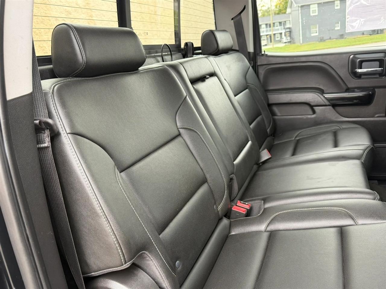 Chevrolet Silverado 1500 4WD Crew Cab 143.5" LTZ w/2LZ 2018