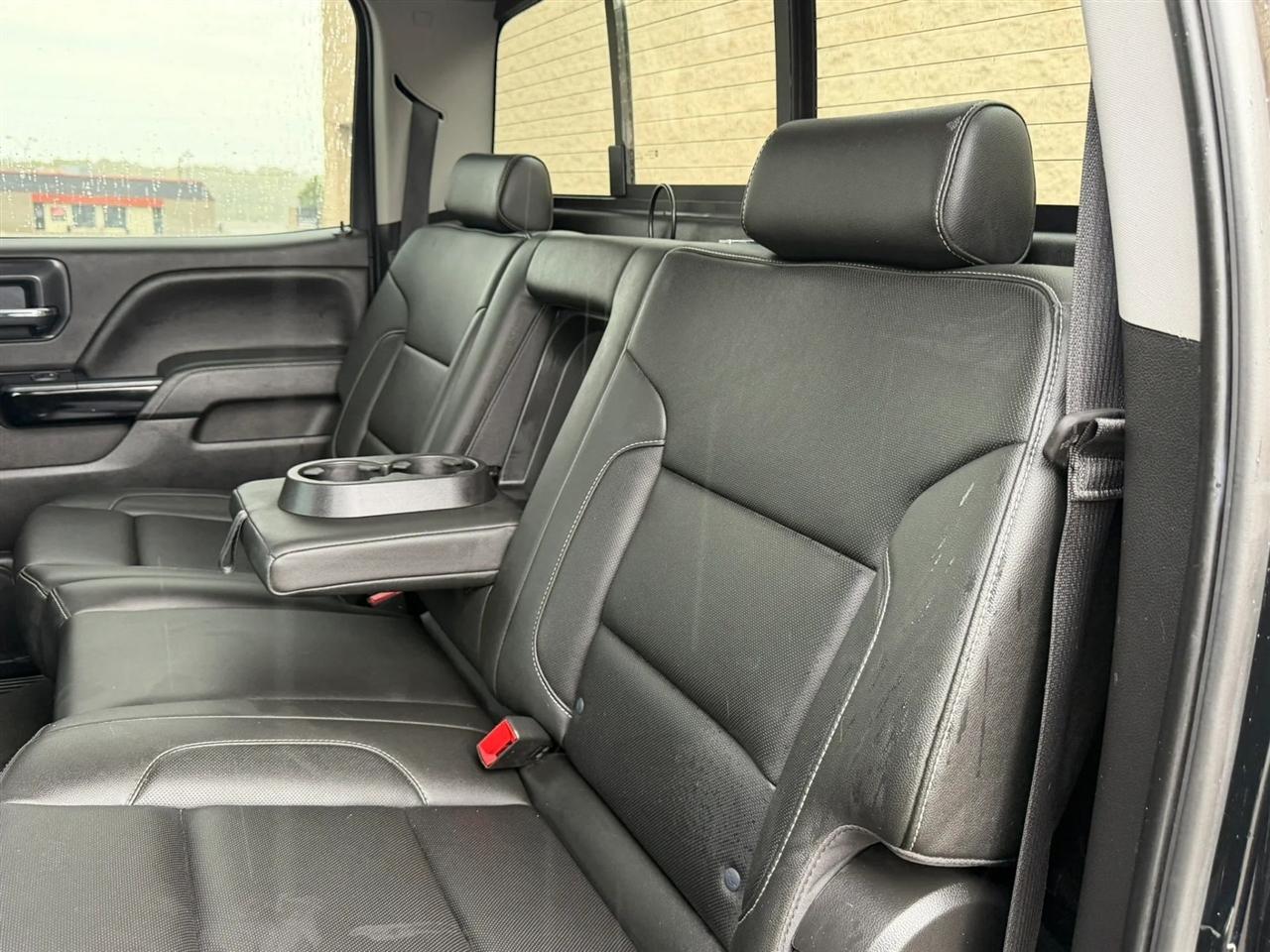 Chevrolet Silverado 1500 4WD Crew Cab 143.5" LTZ w/2LZ 2018