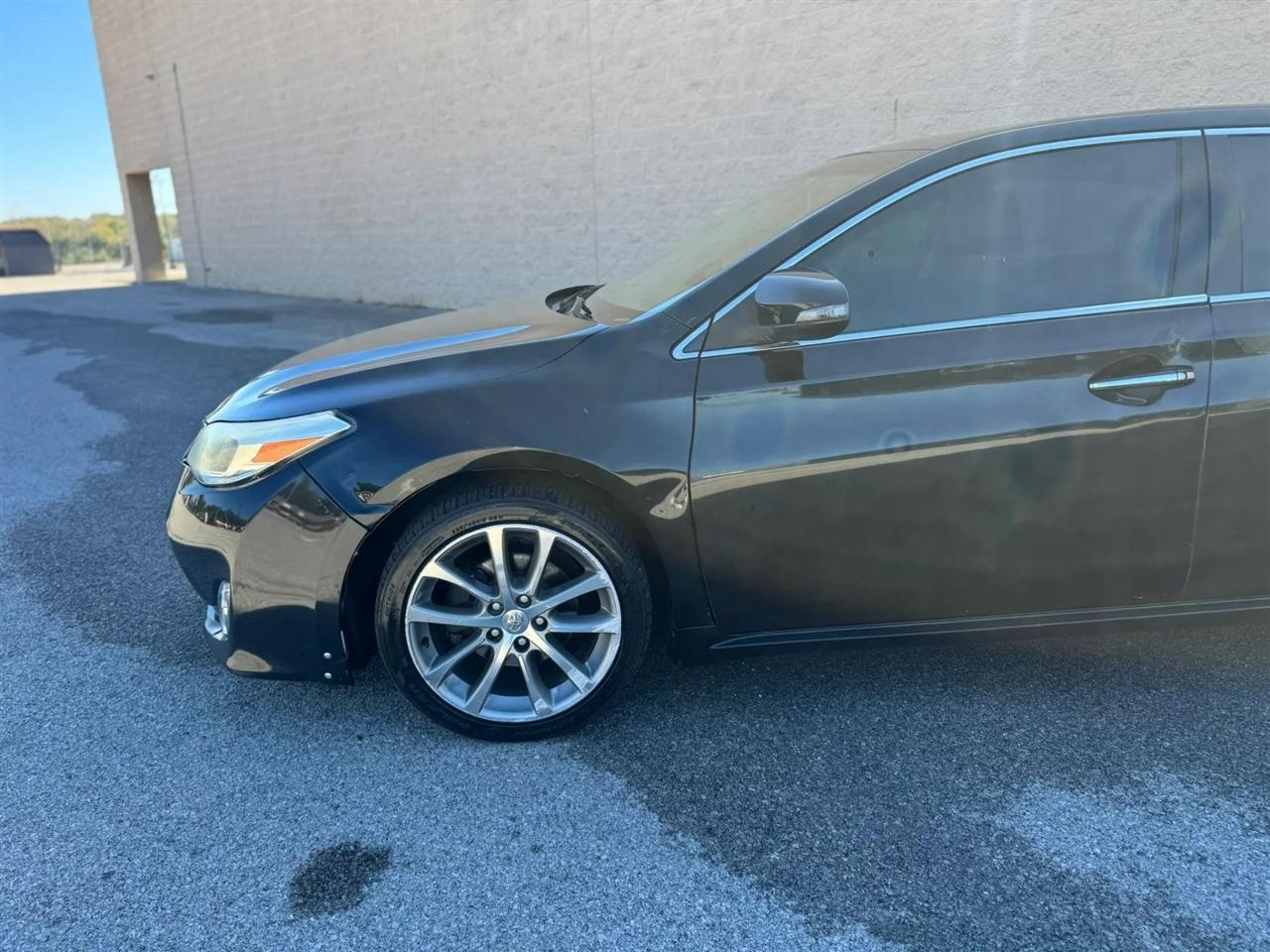 Toyota Avalon 4dr Sdn XLE Premium (Natl) 2014