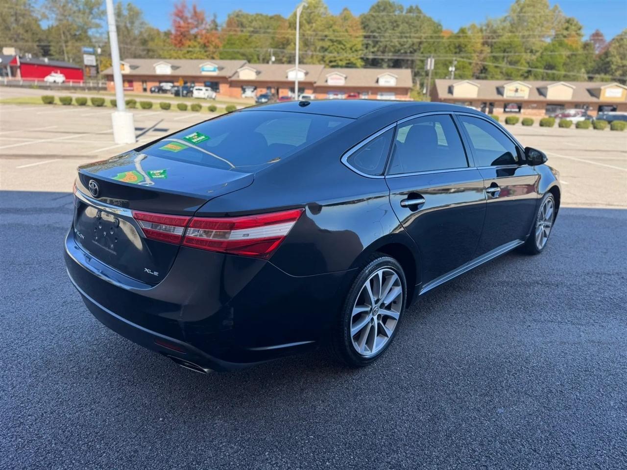 Toyota Avalon 4dr Sdn XLE Premium (Natl) 2014