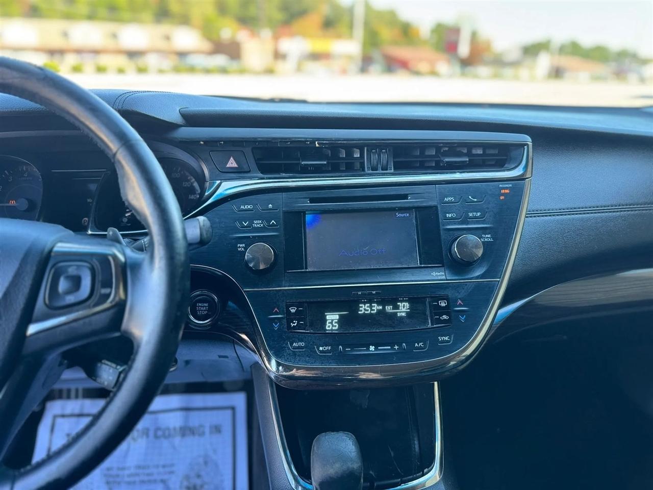 Toyota Avalon 4dr Sdn XLE Premium (Natl) 2014