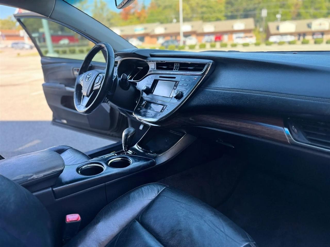 Toyota Avalon 4dr Sdn XLE Premium (Natl) 2014