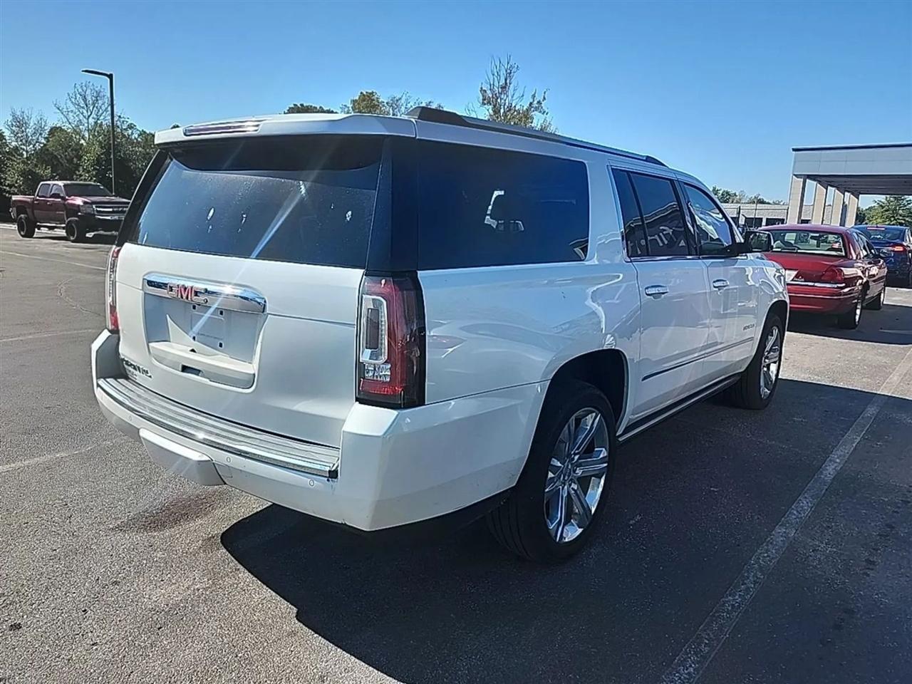 GMC Yukon XL 4WD 4dr Denali 2016
