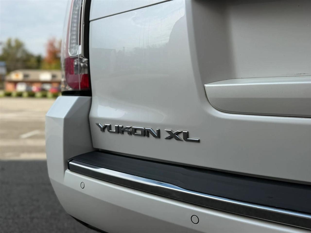 GMC Yukon XL 4WD 4dr Denali 2016