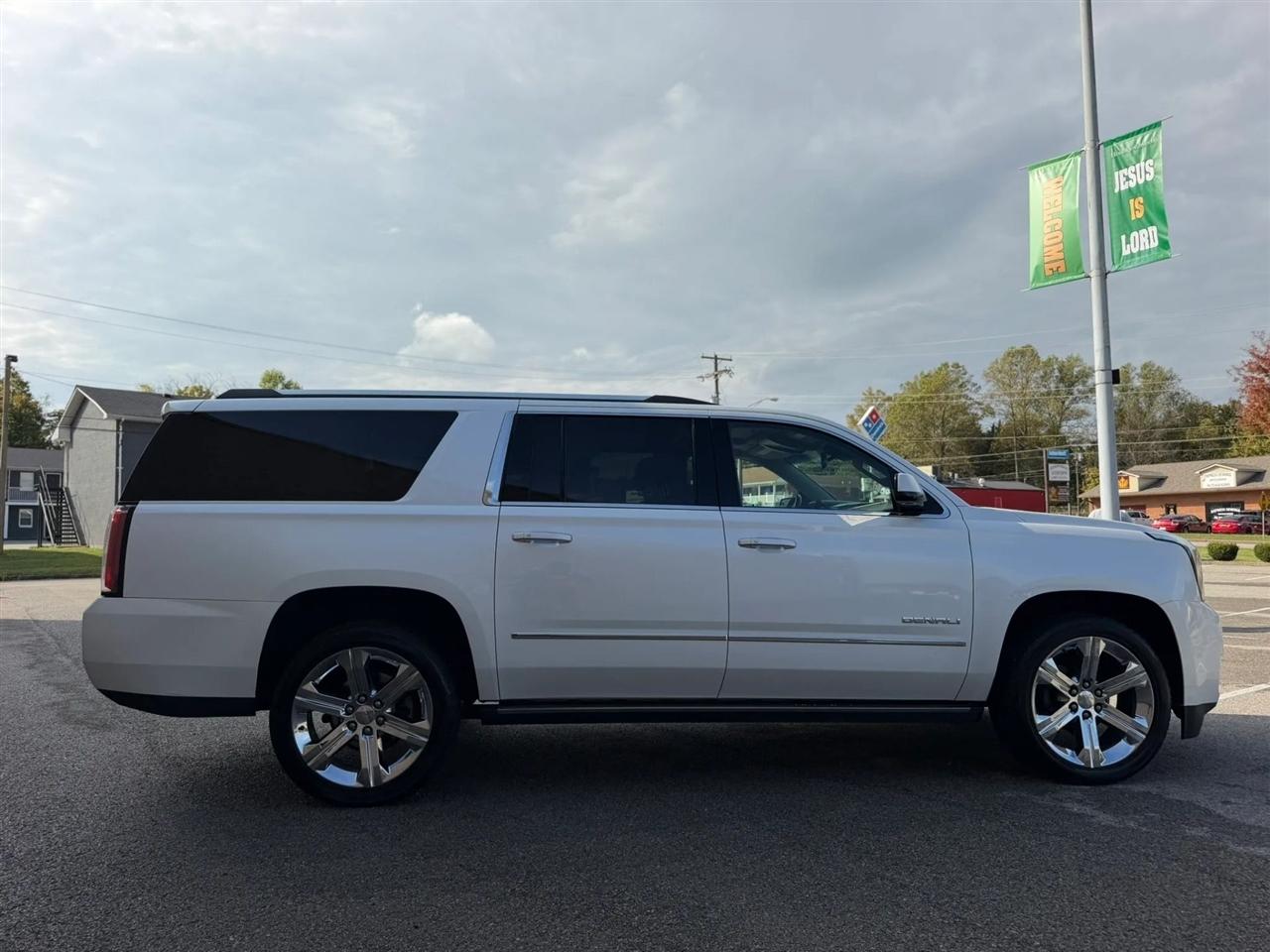GMC Yukon XL 4WD 4dr Denali 2016