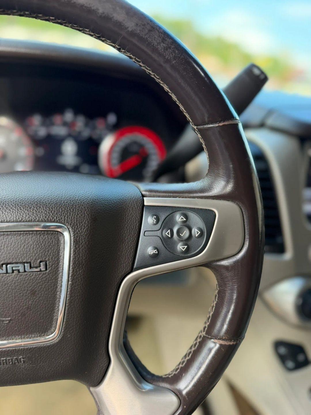 GMC Yukon XL 4WD 4dr Denali 2016