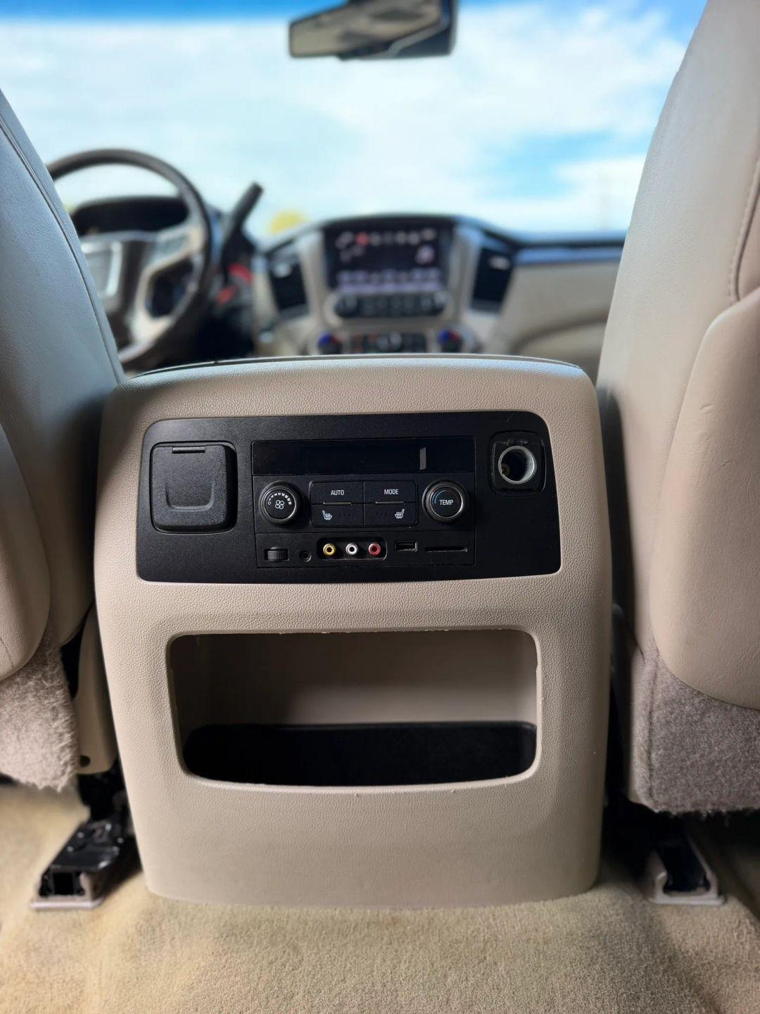 GMC Yukon XL 4WD 4dr Denali 2016