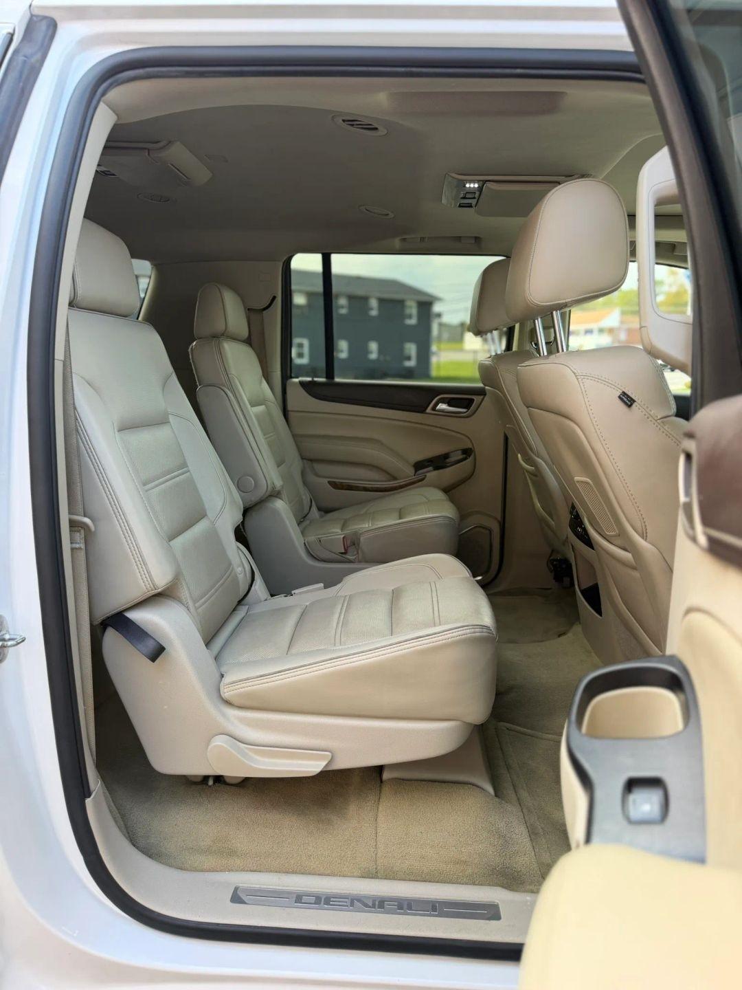 GMC Yukon XL 4WD 4dr Denali 2016