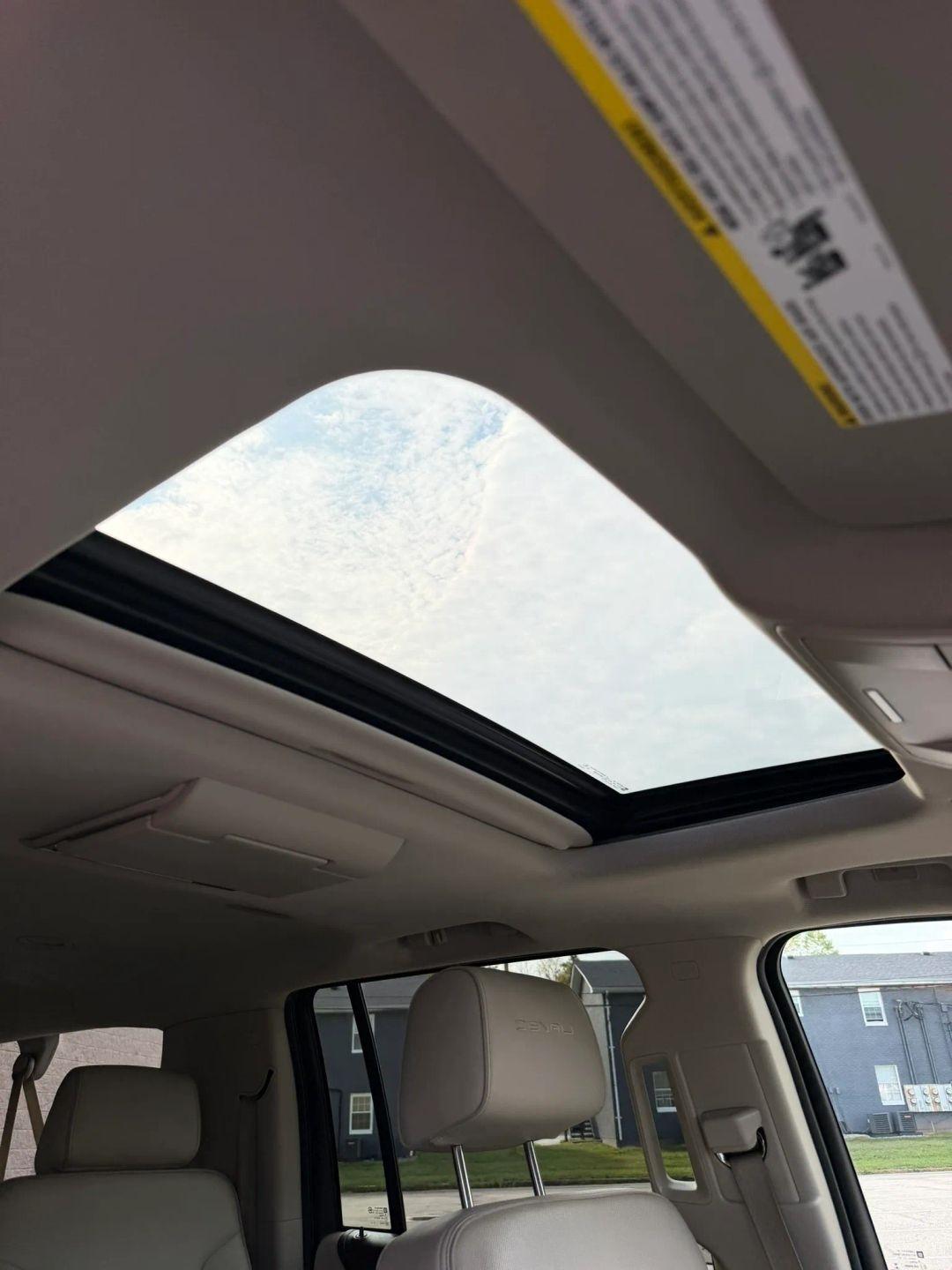 GMC Yukon XL 4WD 4dr Denali 2016