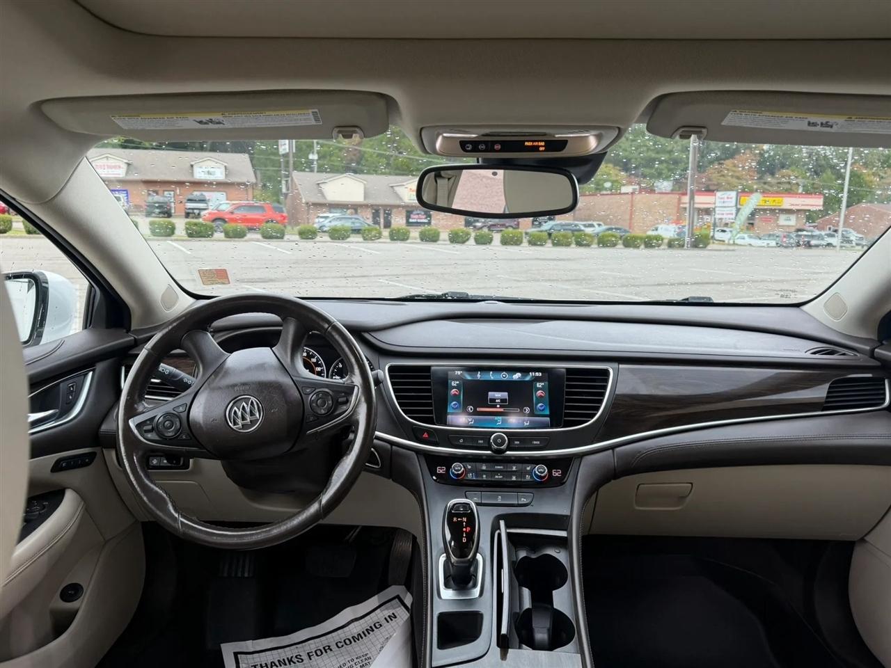 Buick LaCrosse 4dr Sdn Premium FWD 2017