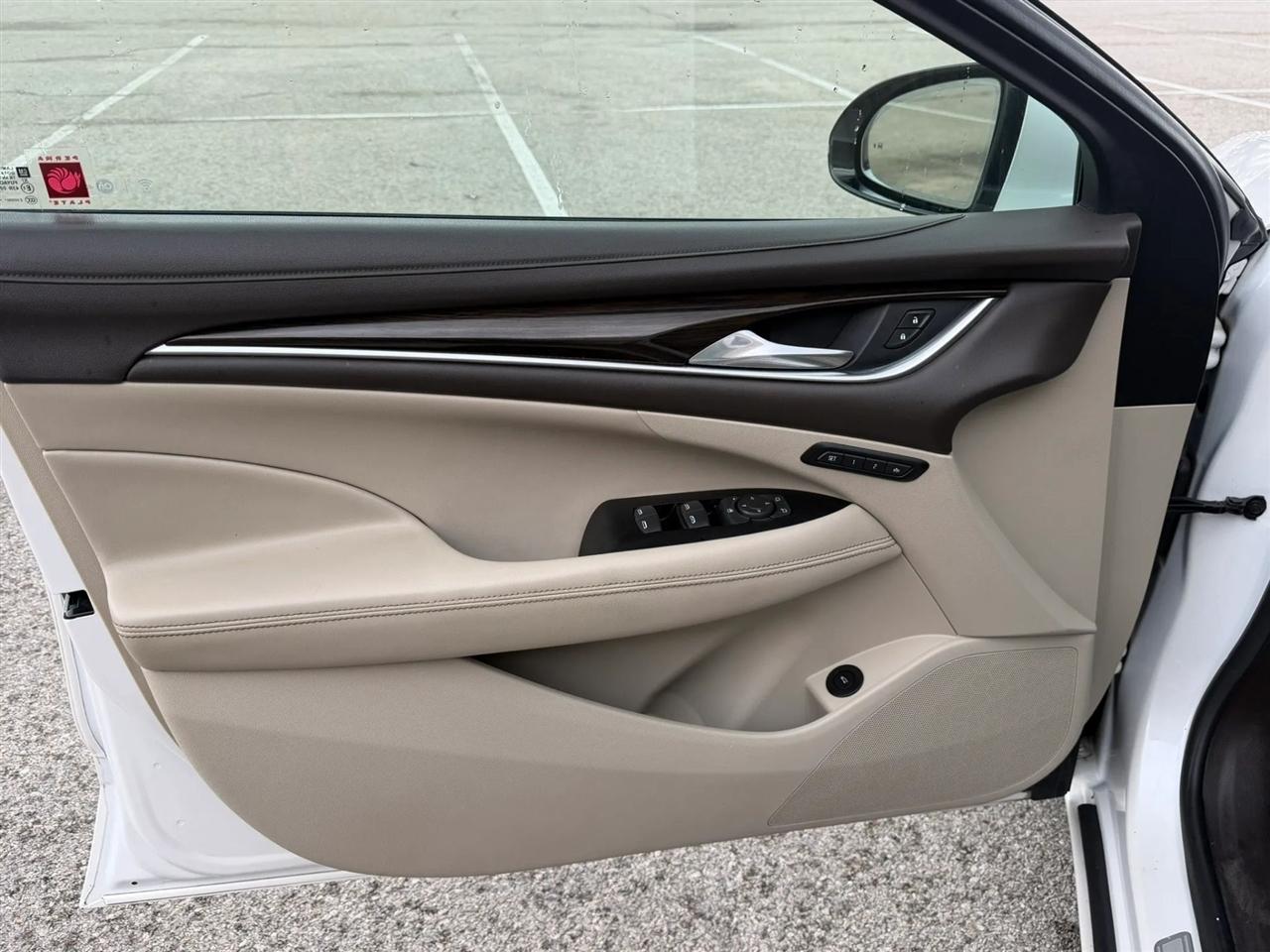 Buick LaCrosse 4dr Sdn Premium FWD 2017