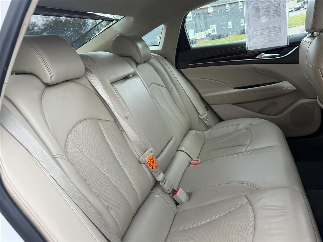 Buick LaCrosse 4dr Sdn Premium FWD 2017