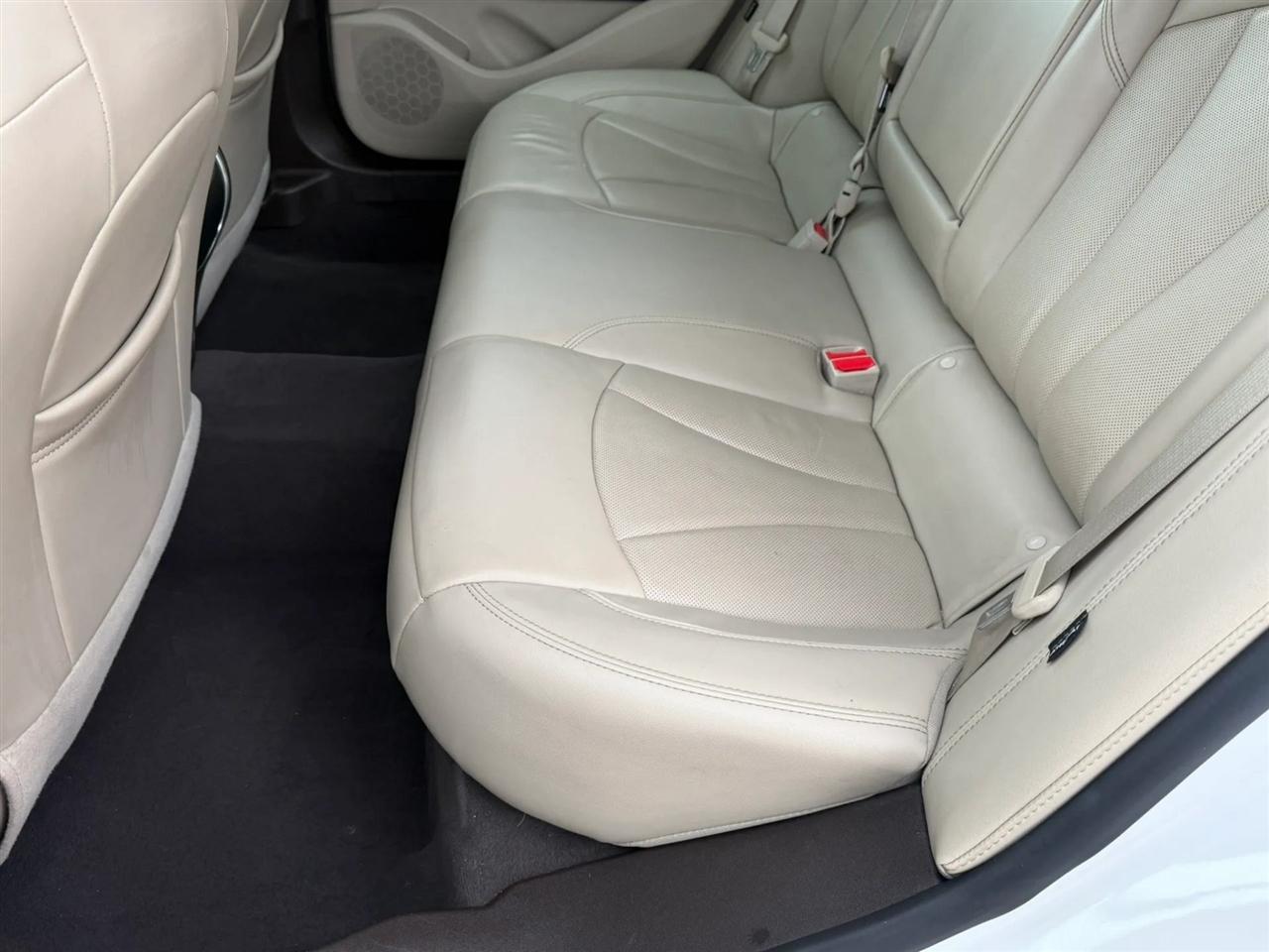 Buick LaCrosse 4dr Sdn Premium FWD 2017