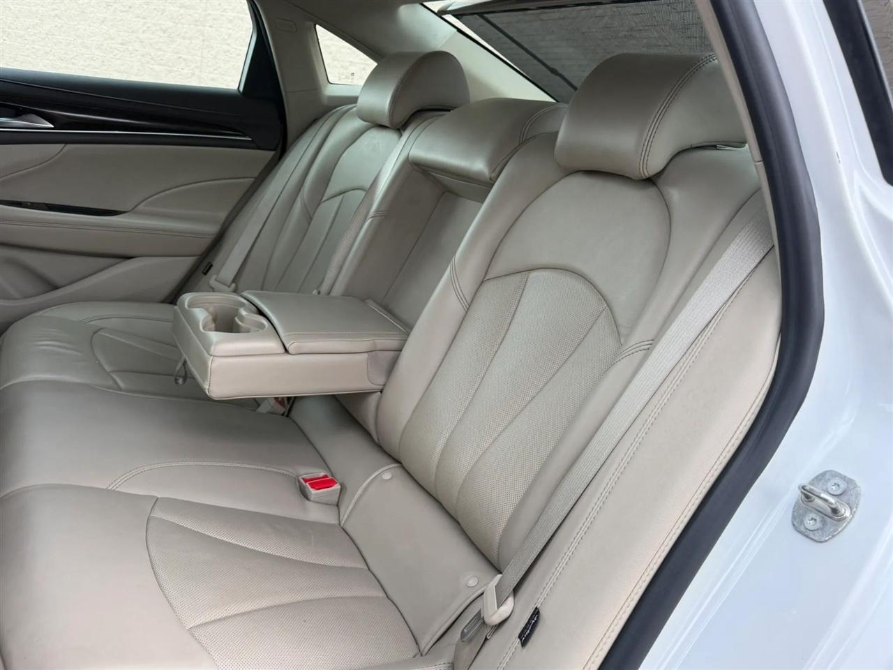 Buick LaCrosse 4dr Sdn Premium FWD 2017