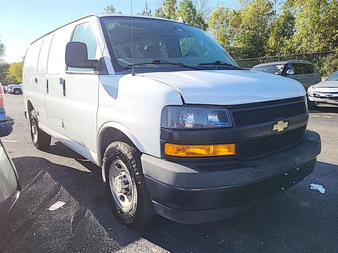 Chevrolet Express Cargo Van RWD 2500 135" 2019