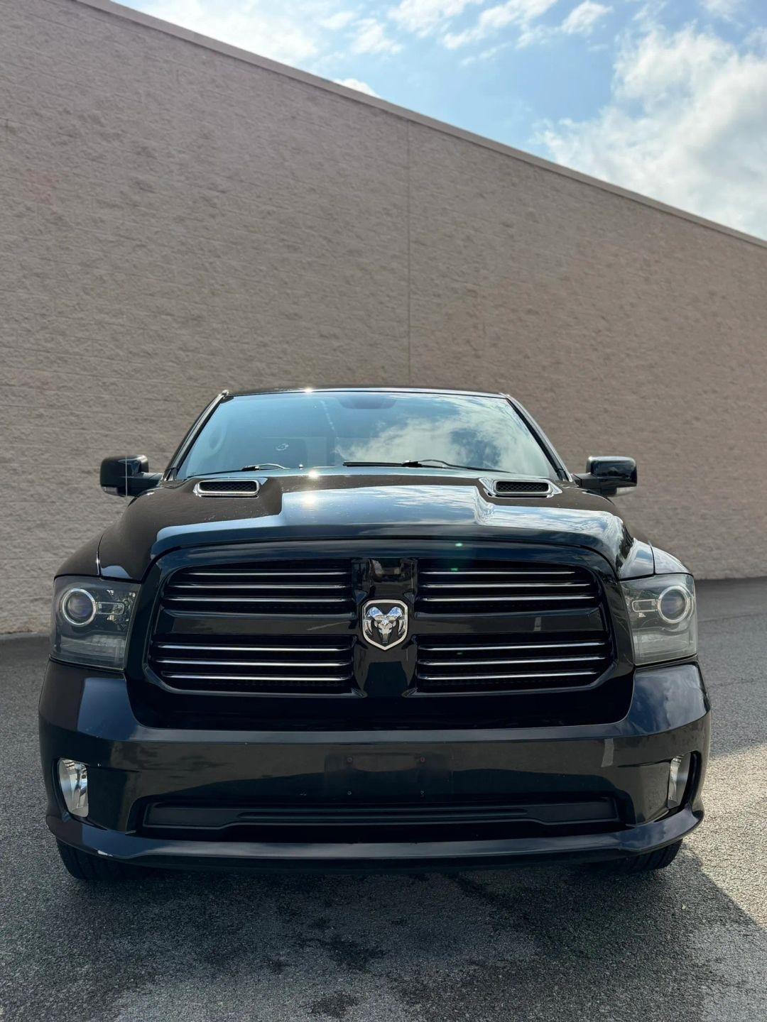 RAM 1500 4WD Quad Cab 140.5" Sport 2013