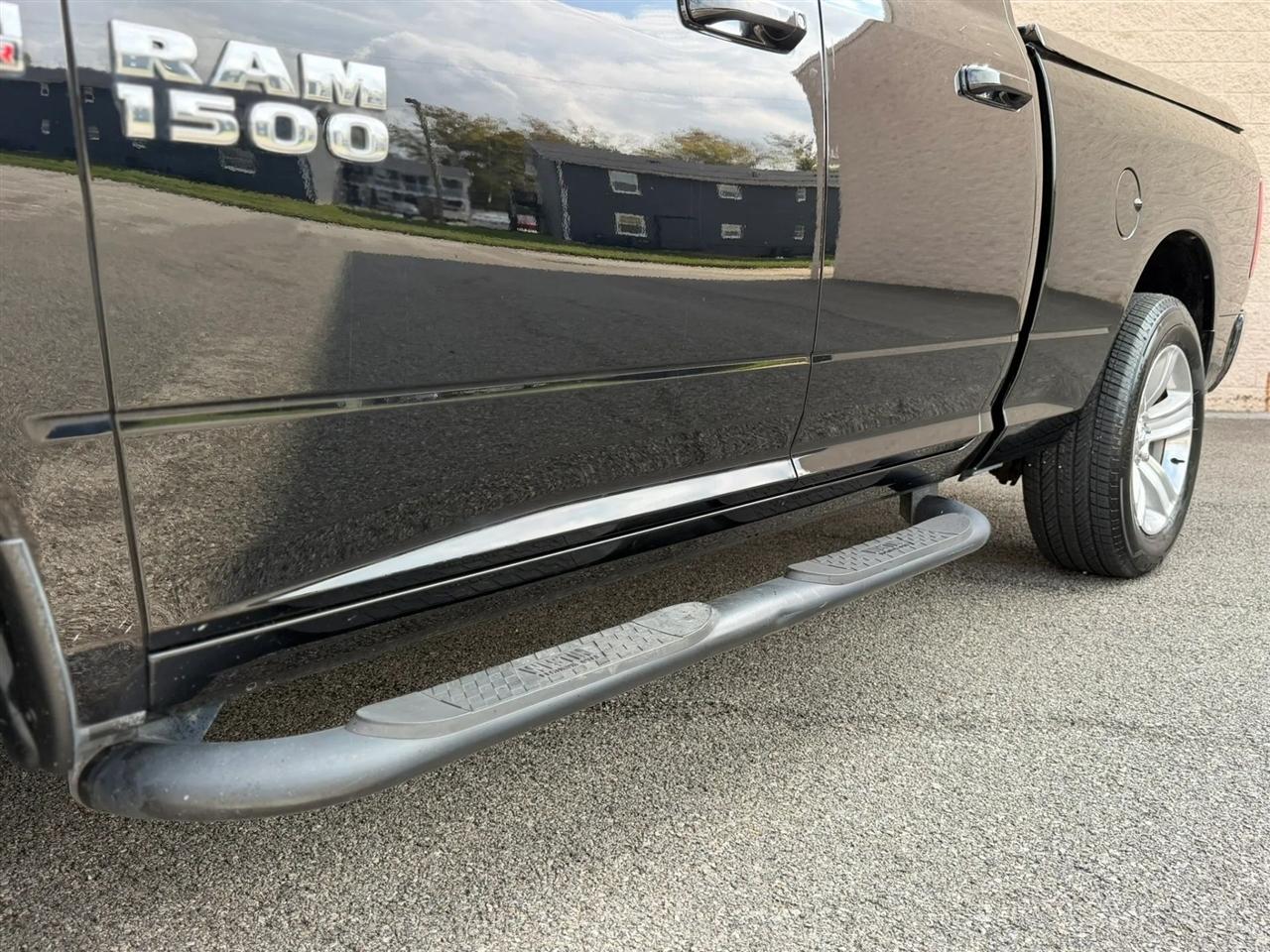 RAM 1500 4WD Quad Cab 140.5" Sport 2013