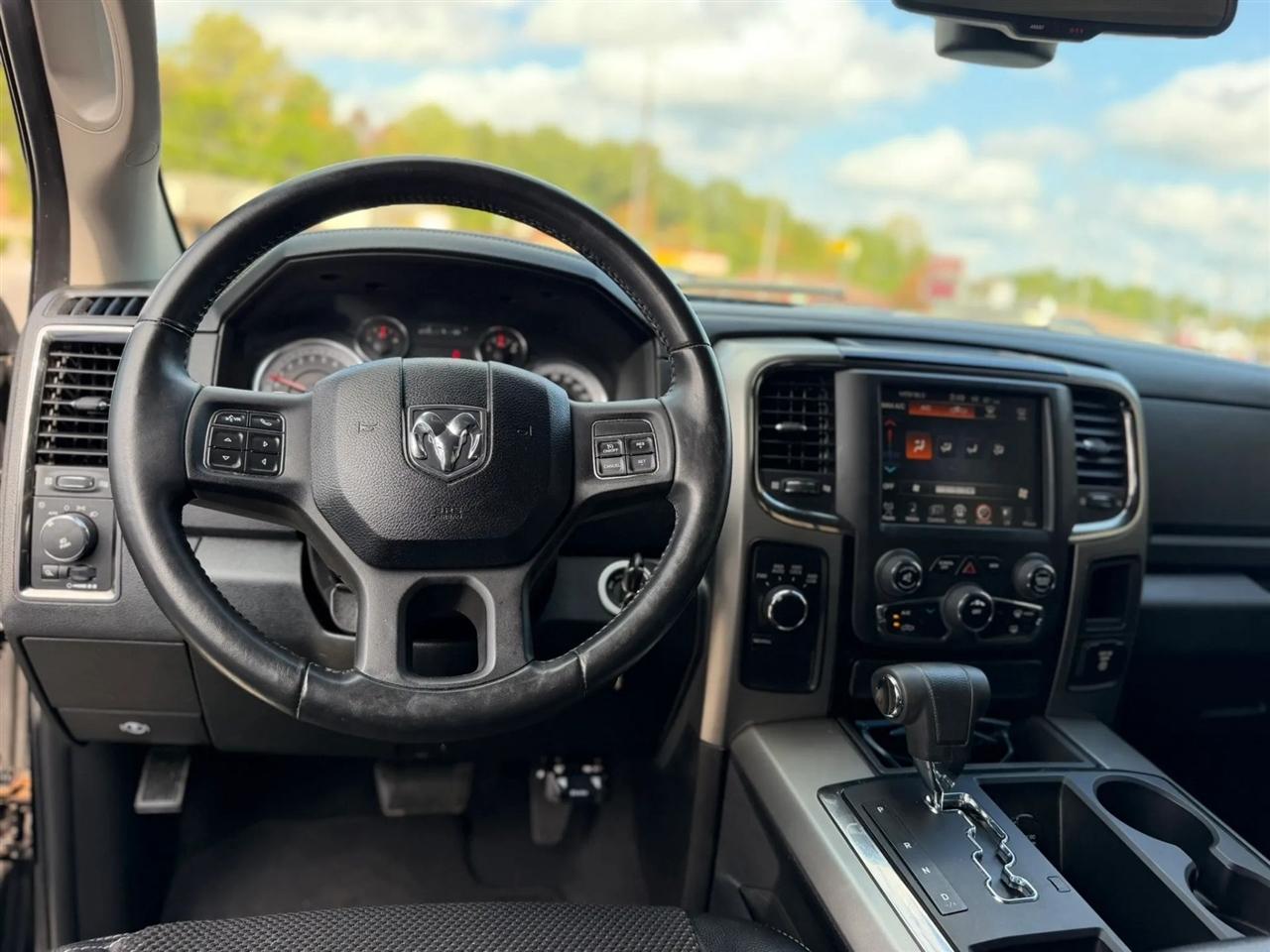 RAM 1500 4WD Quad Cab 140.5" Sport 2013