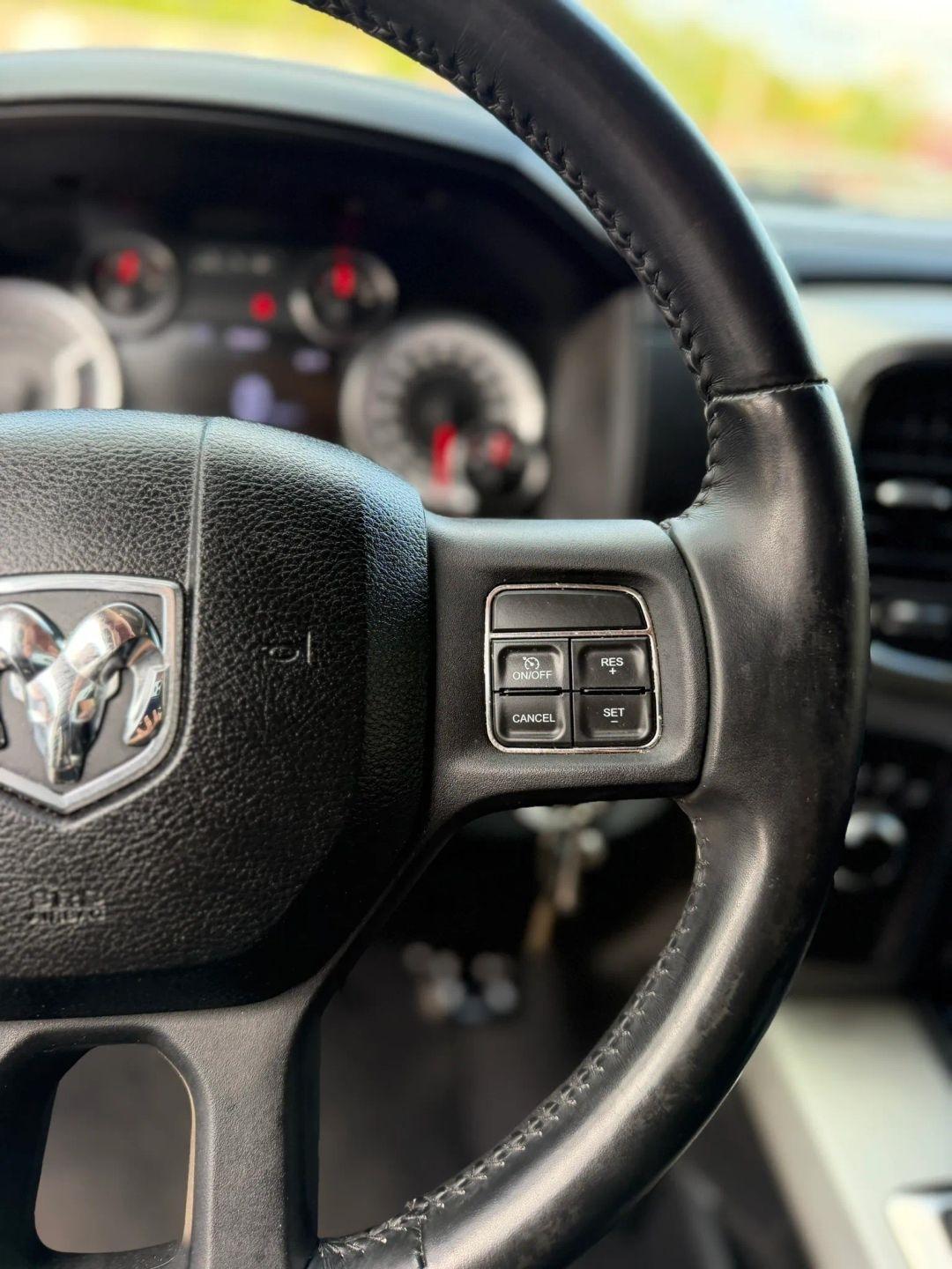 RAM 1500 4WD Quad Cab 140.5" Sport 2013