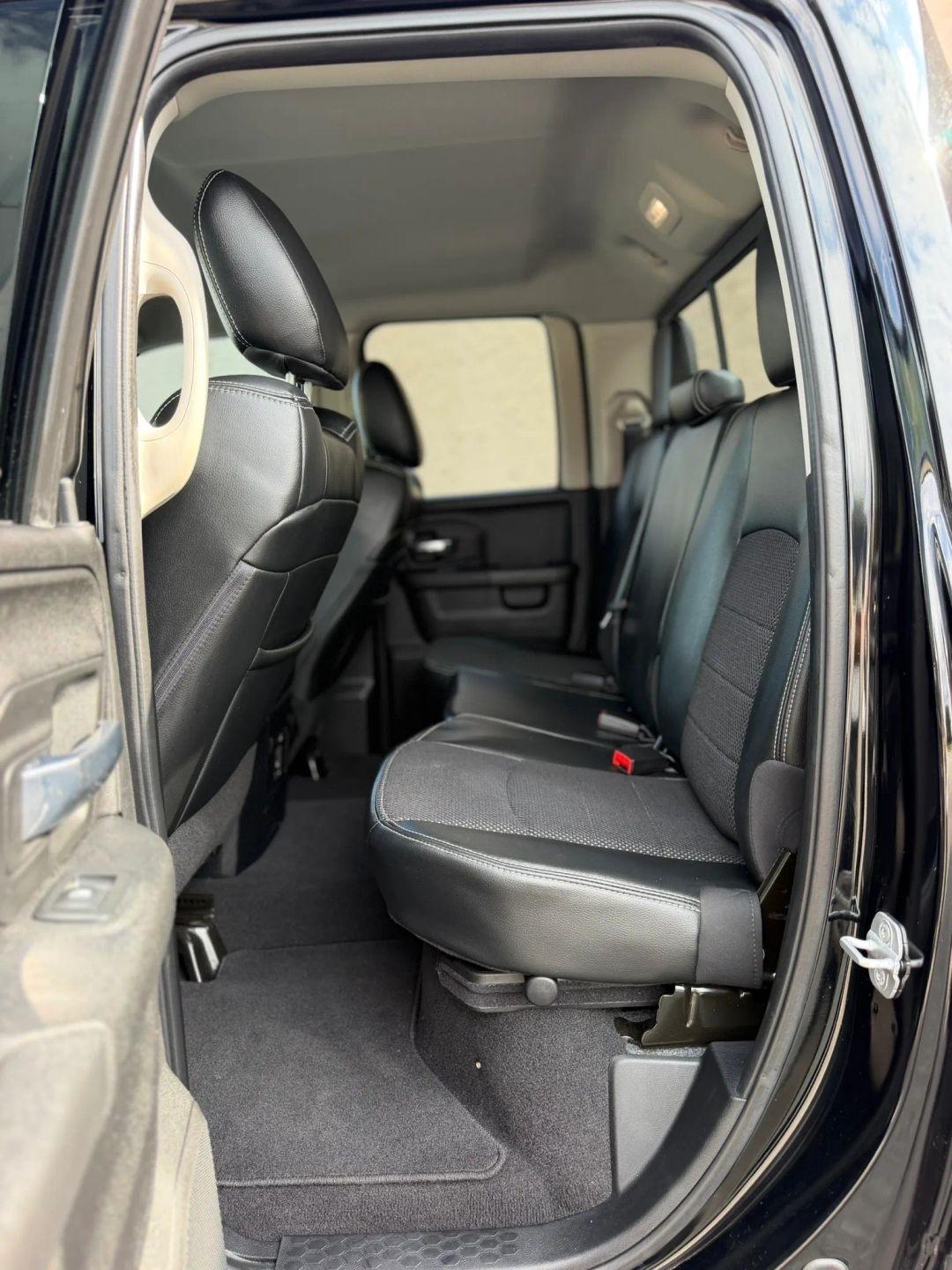 RAM 1500 4WD Quad Cab 140.5" Sport 2013