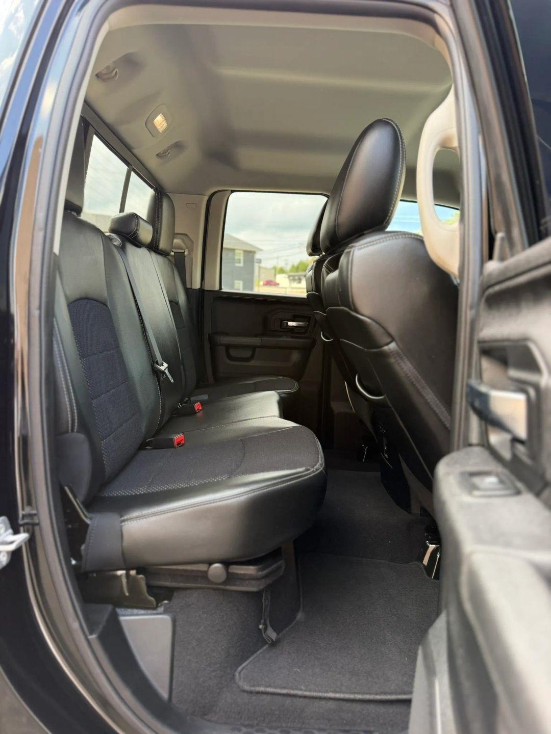 RAM 1500 4WD Quad Cab 140.5" Sport 2013
