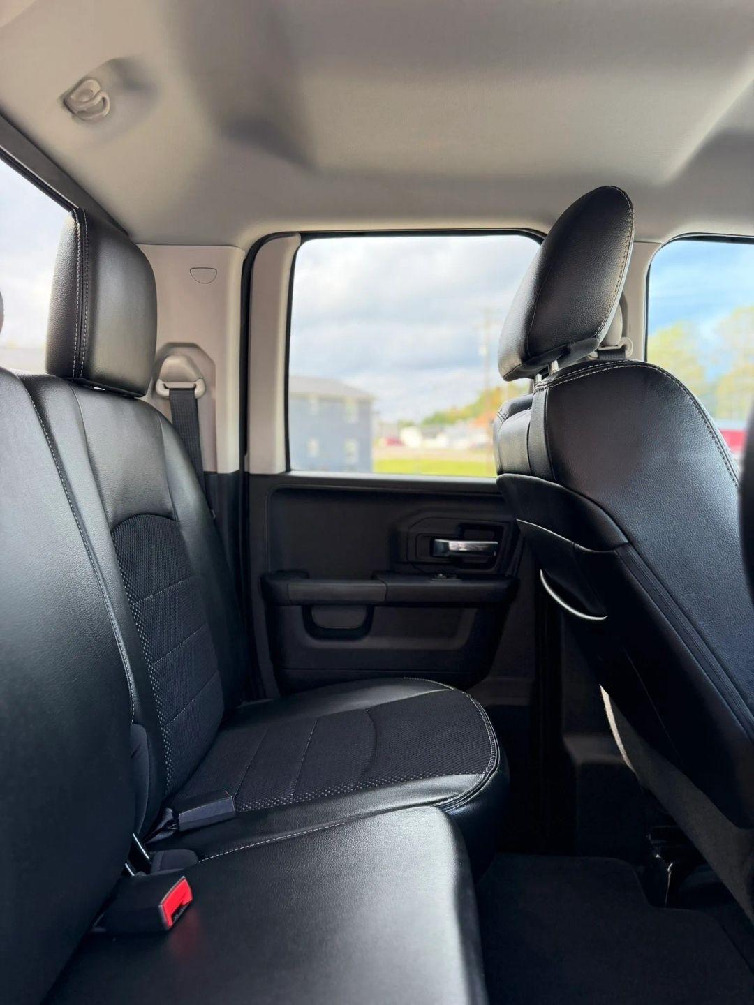 RAM 1500 4WD Quad Cab 140.5" Sport 2013