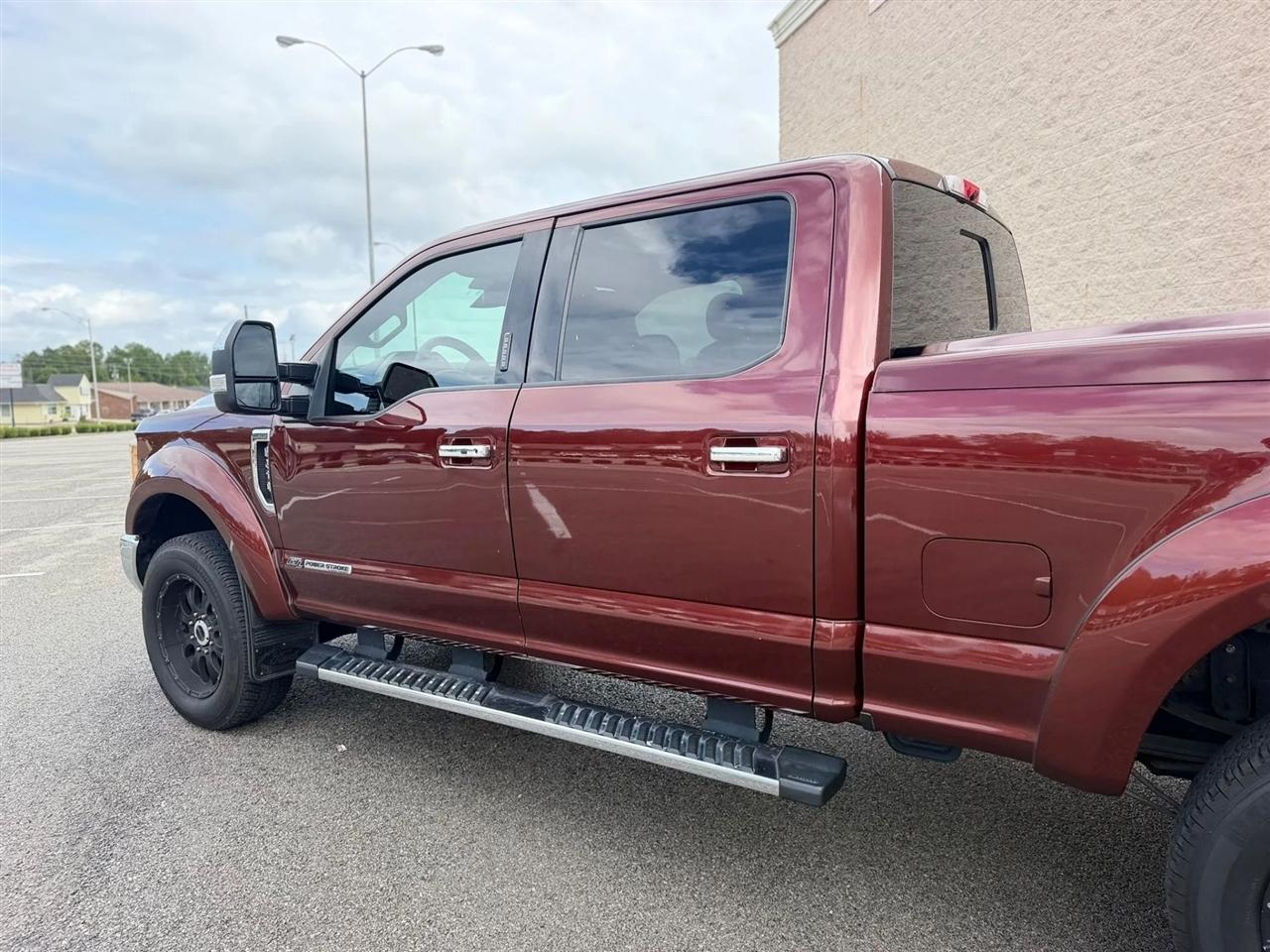 Ford Super Duty F-250 SRW King Ranch 4WD Crew Cab 8' Box 2017