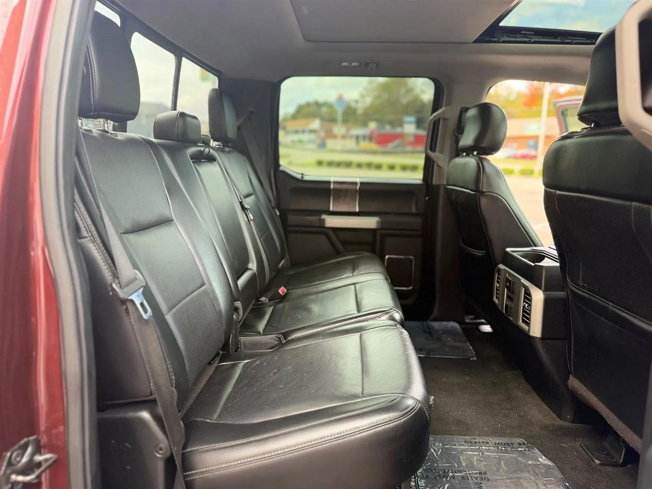 Ford Super Duty F-250 SRW King Ranch 4WD Crew Cab 8' Box 2017