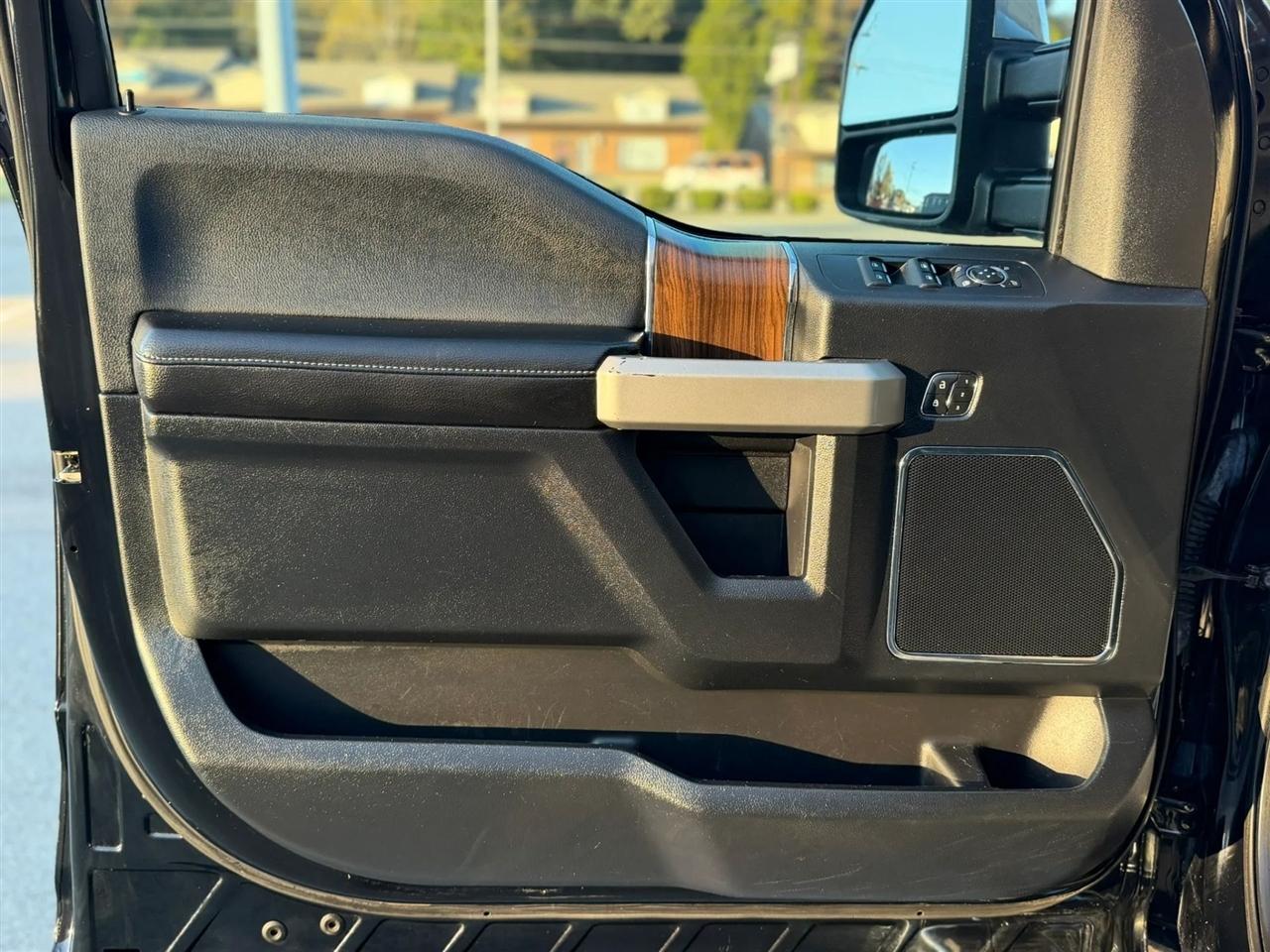 Ford F-150 4WD SuperCrew 145" King Ranch 2016