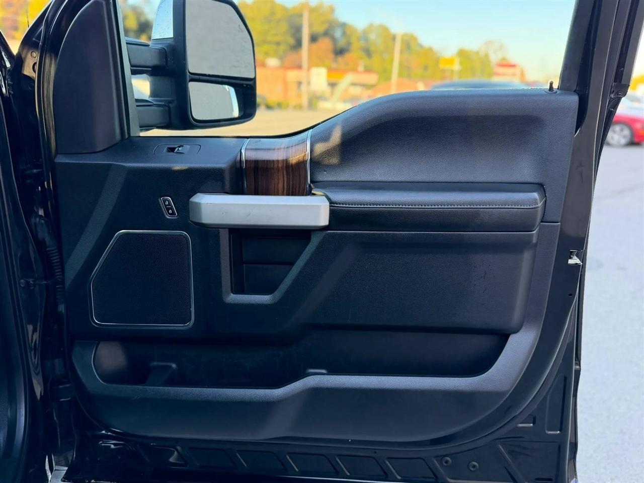 Ford F-150 4WD SuperCrew 145" King Ranch 2016
