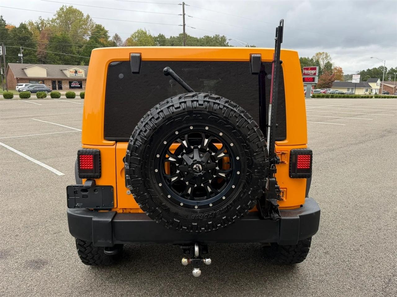 Jeep Wrangler Unlimited 4WD 4dr Rubicon 2012