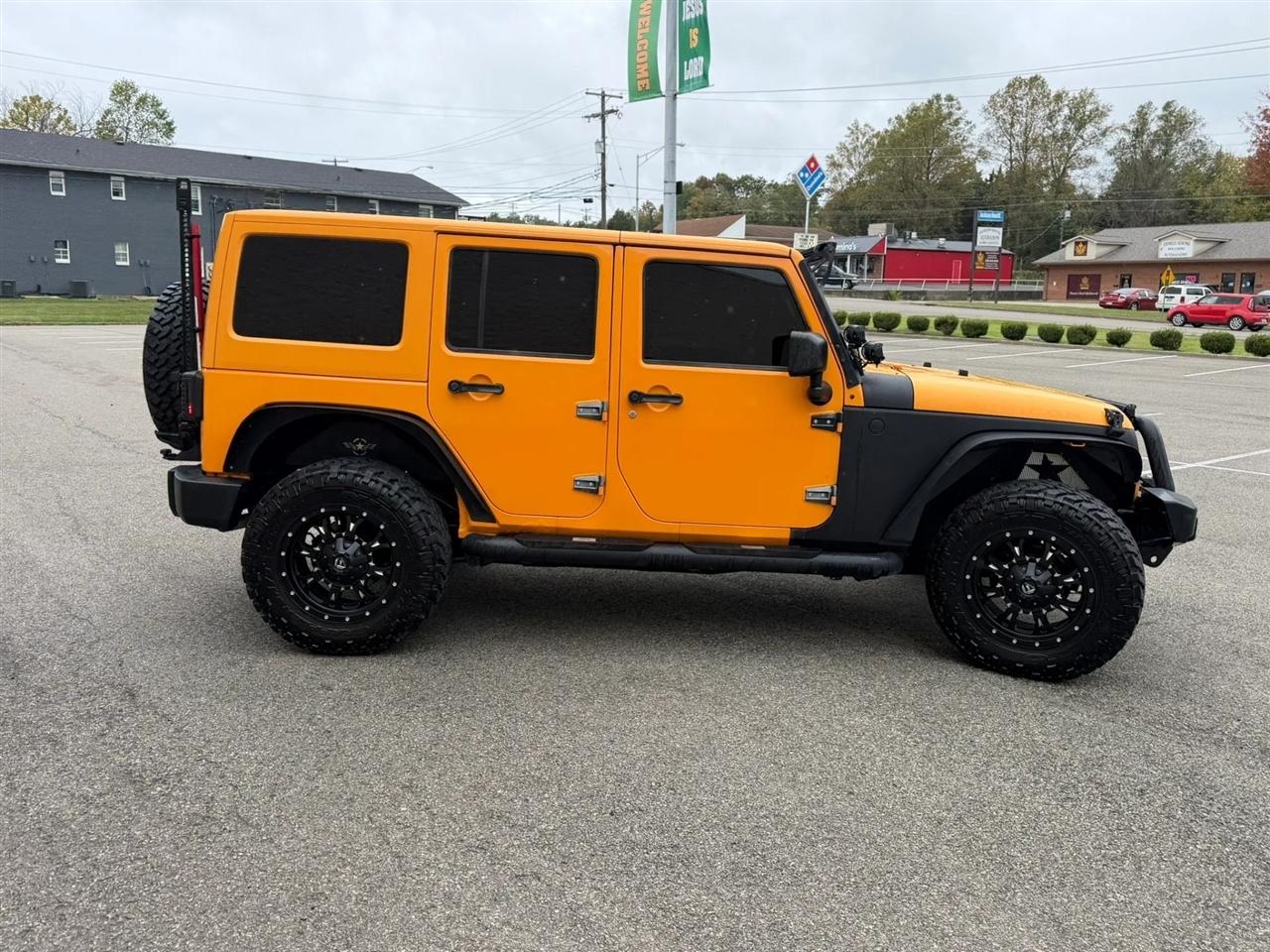 Jeep Wrangler Unlimited 4WD 4dr Rubicon 2012