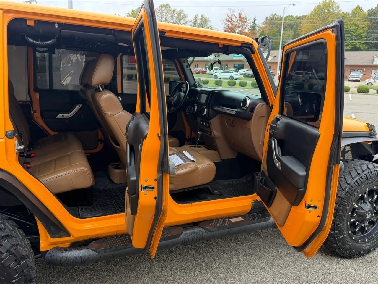 Jeep Wrangler Unlimited 4WD 4dr Rubicon 2012