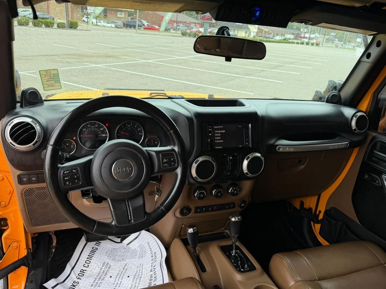 Jeep Wrangler Unlimited 4WD 4dr Rubicon 2012