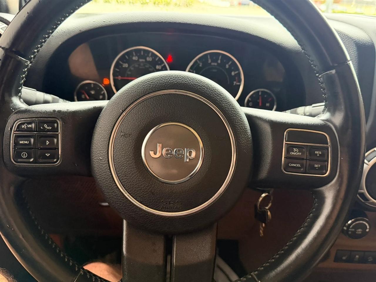Jeep Wrangler Unlimited 4WD 4dr Rubicon 2012