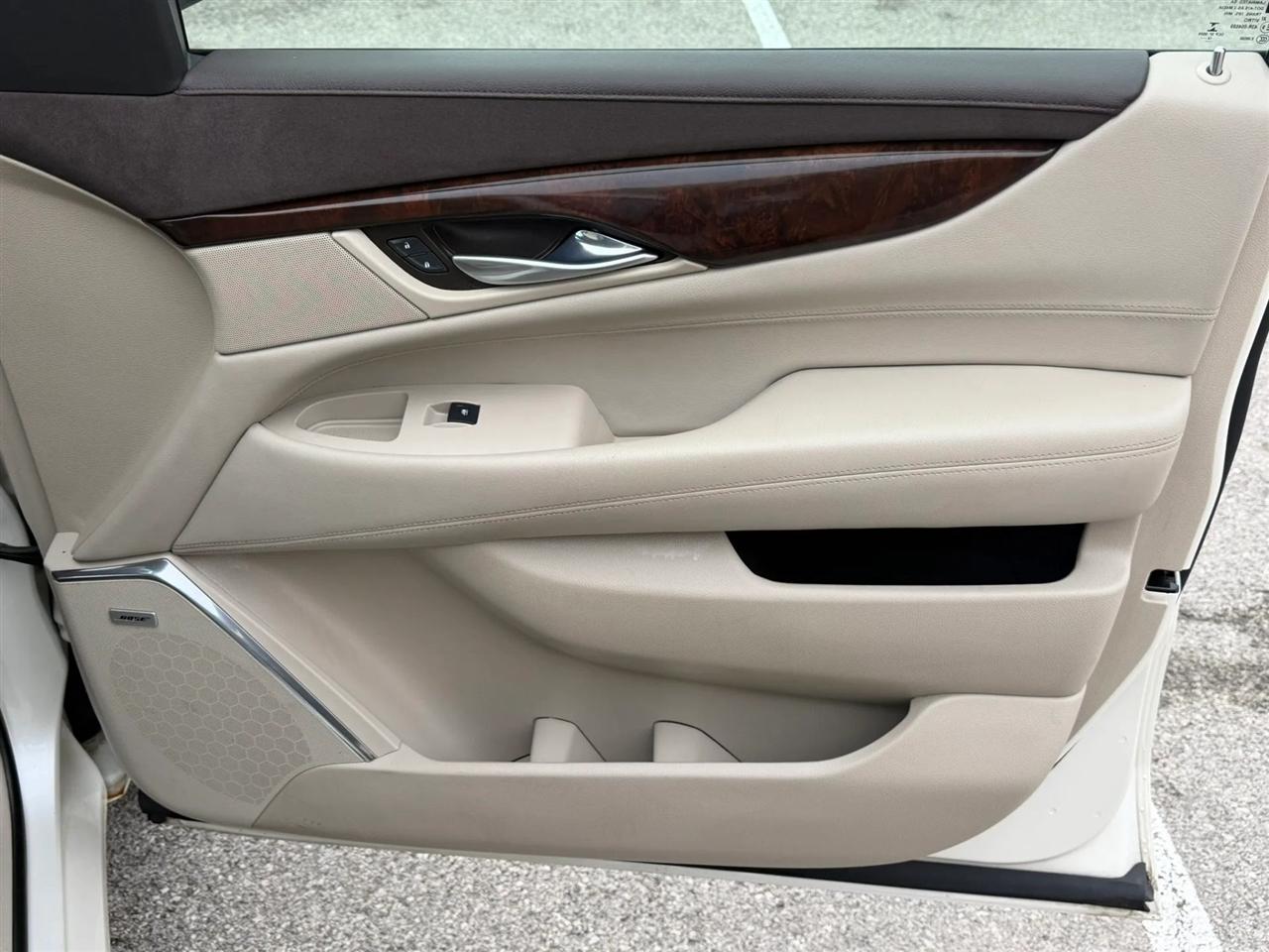 Cadillac Escalade ESV 4WD 4dr Premium 2015