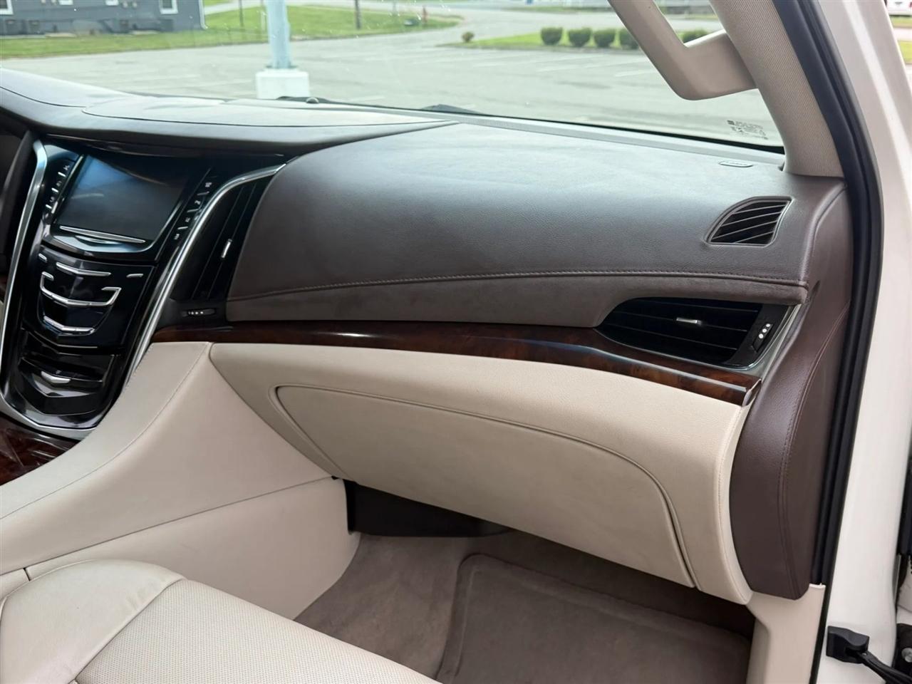 Cadillac Escalade ESV 4WD 4dr Premium 2015