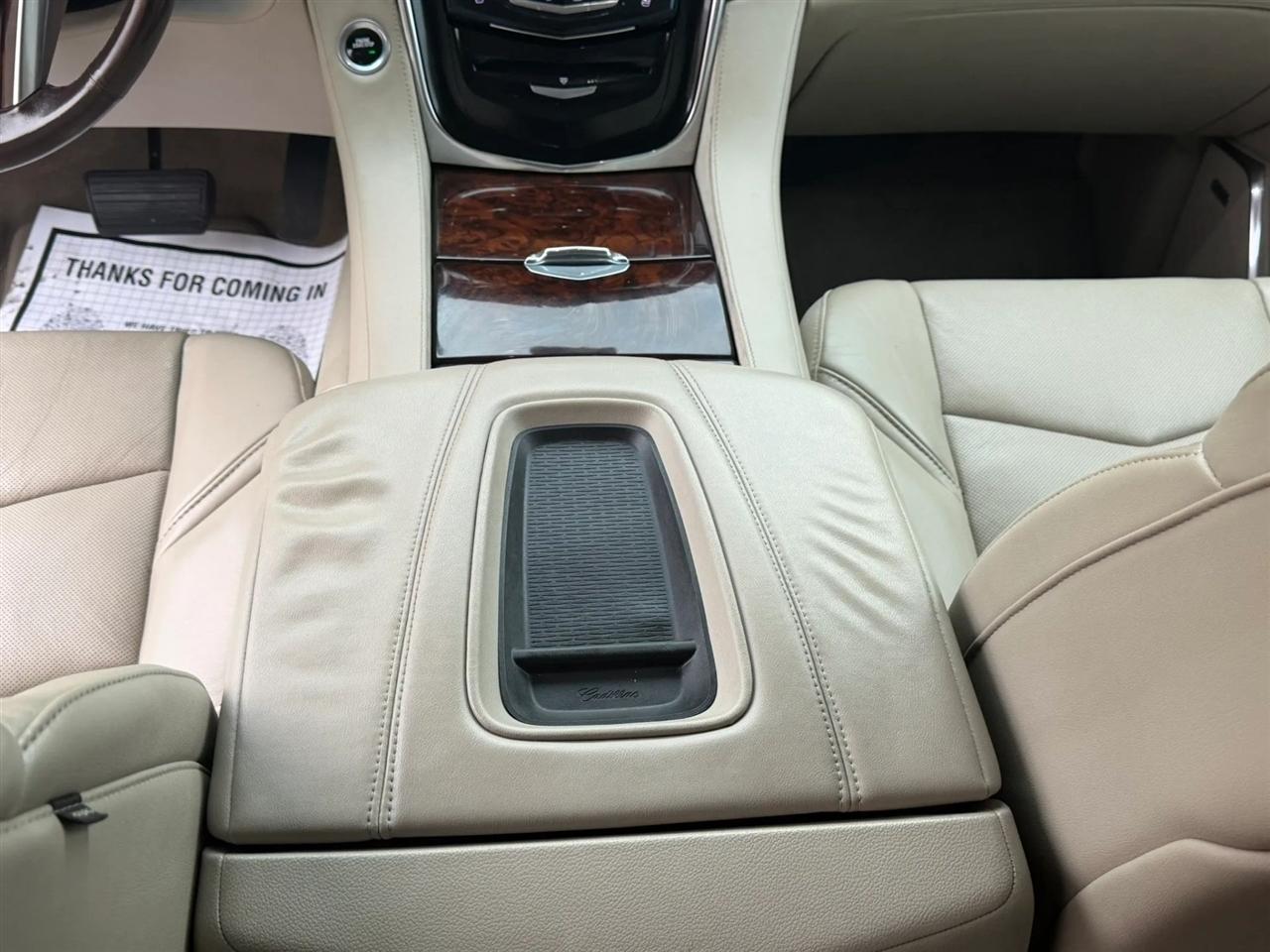 Cadillac Escalade ESV 4WD 4dr Premium 2015