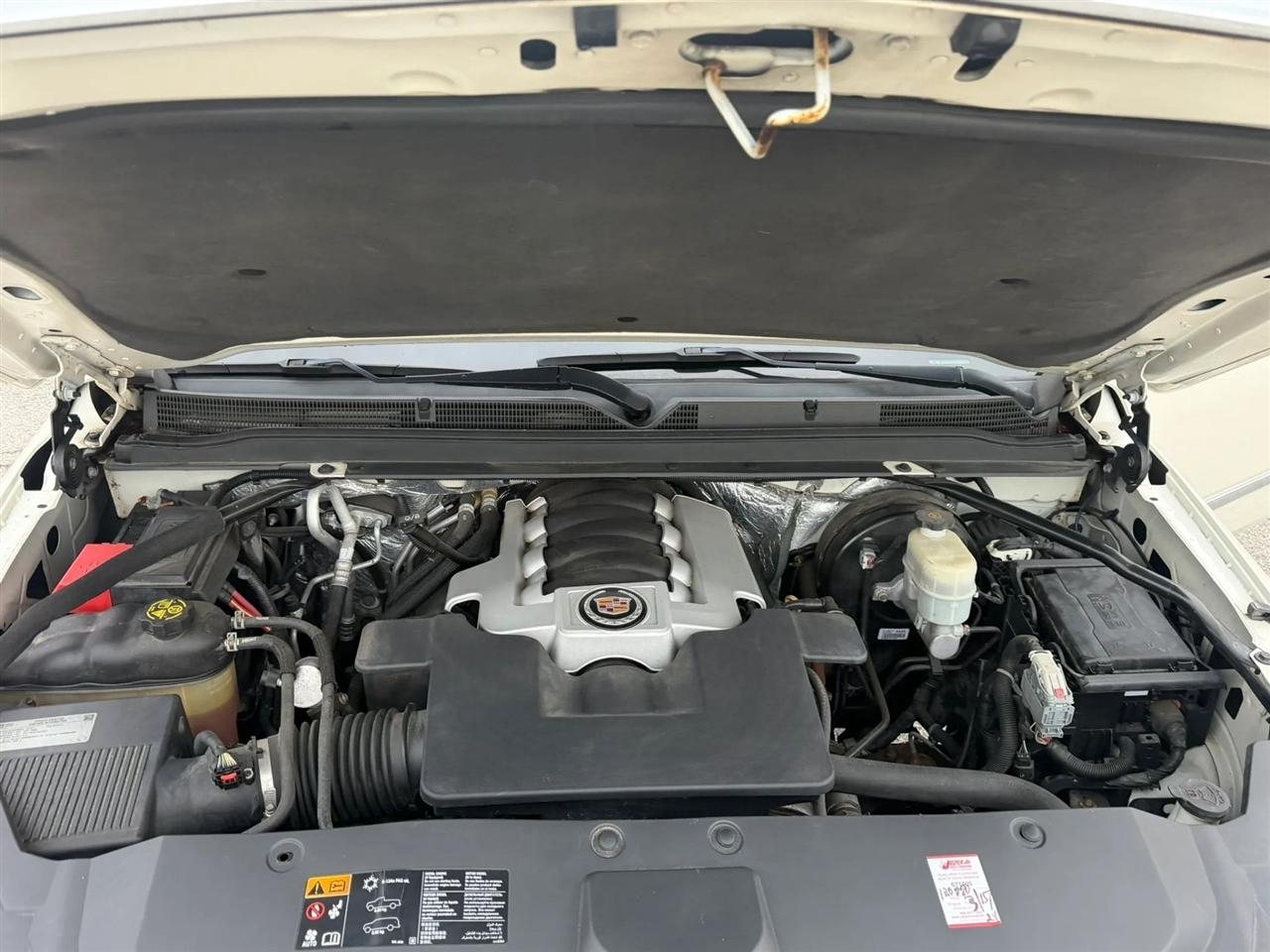 Cadillac Escalade ESV 4WD 4dr Premium 2015