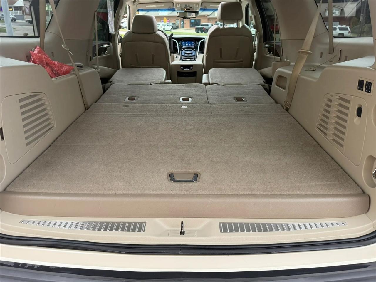 Cadillac Escalade ESV 4WD 4dr Premium 2015
